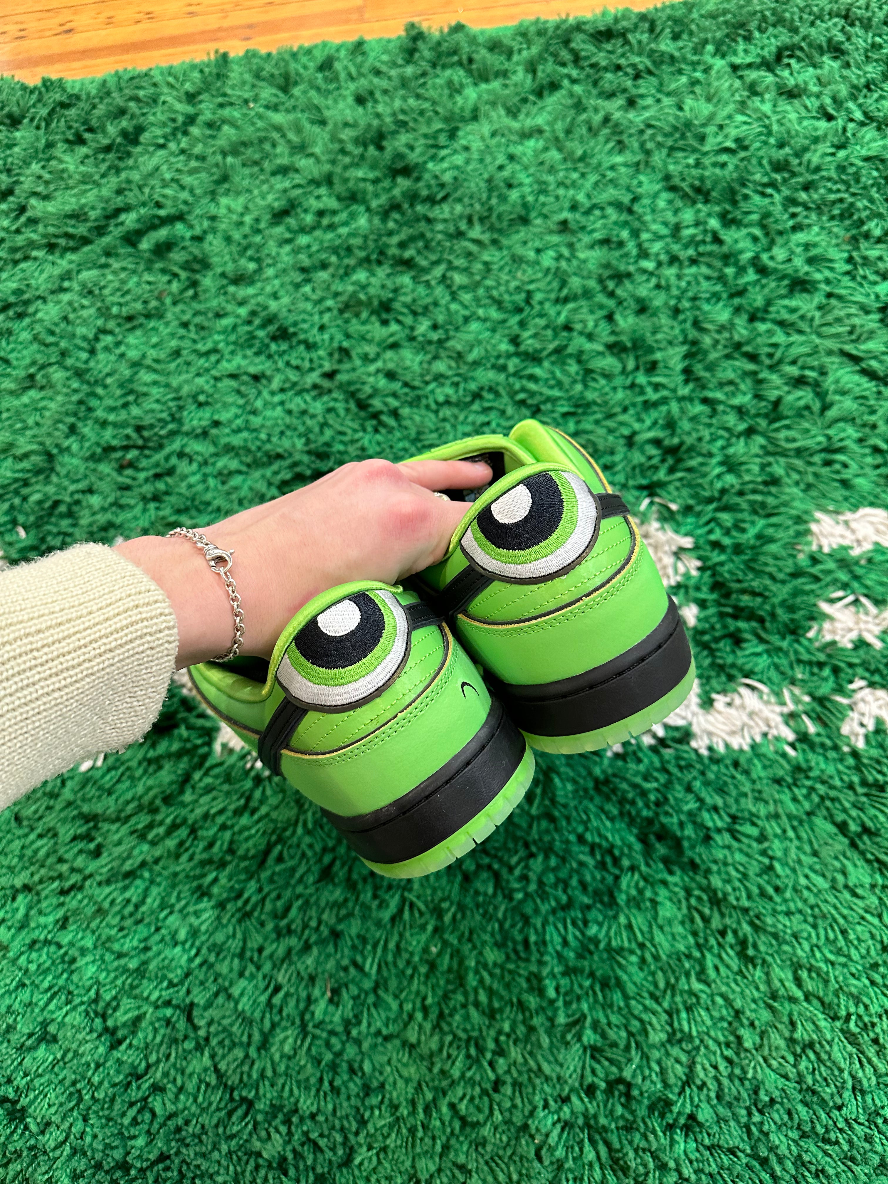 Nike SB Dunk Low x Powerpuff Girls “Buttercup”