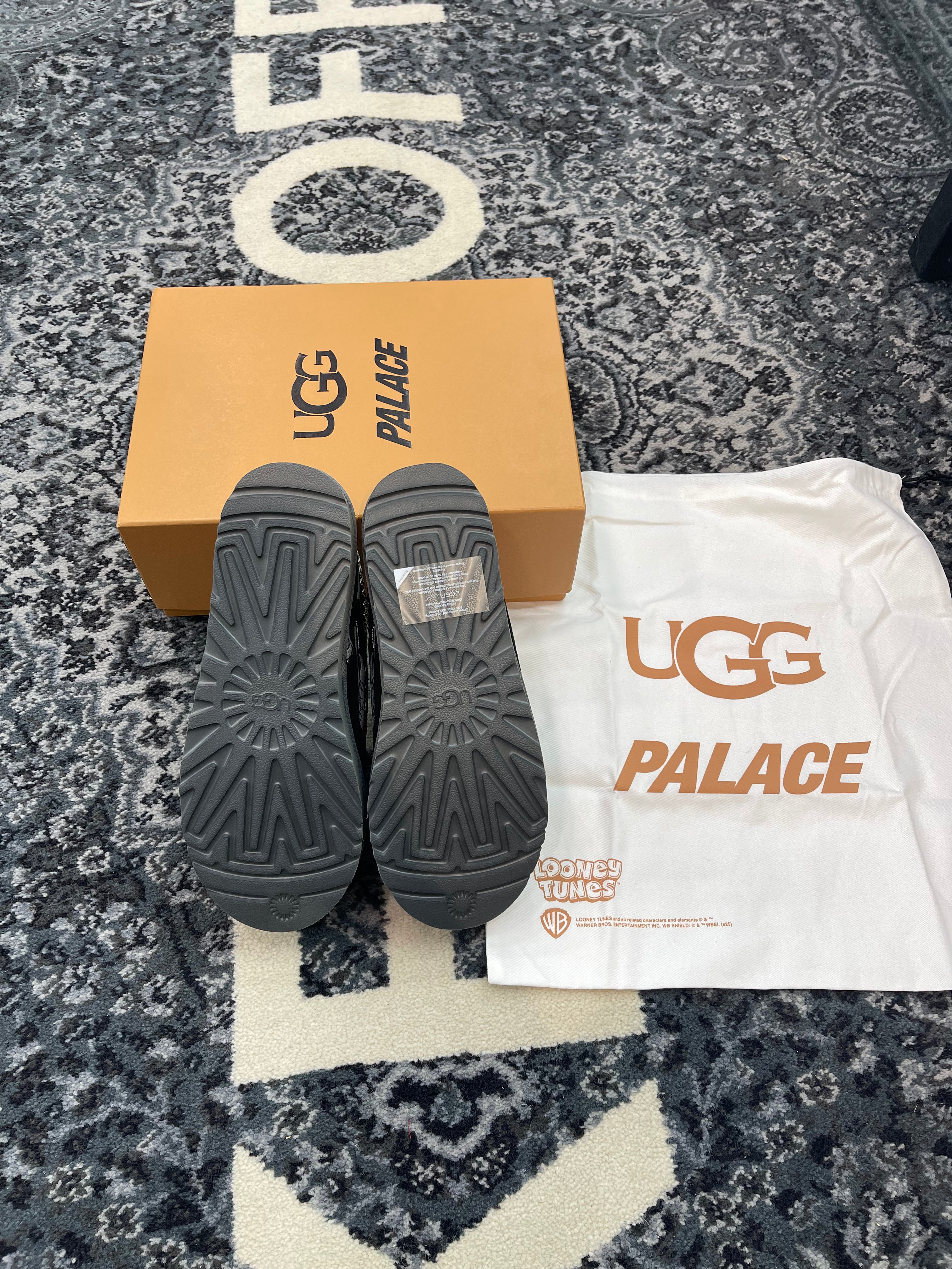 UGG Tasman Palace x Looney Tunes “Black”