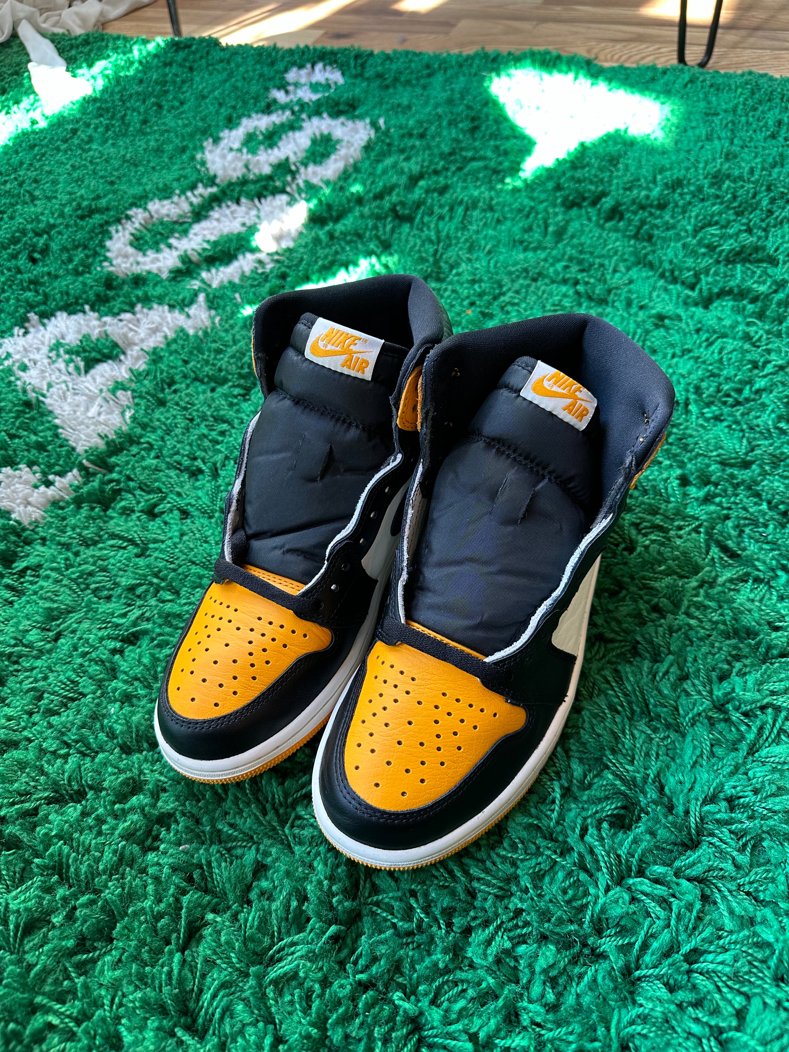 Jordan 1 High “Taxi”