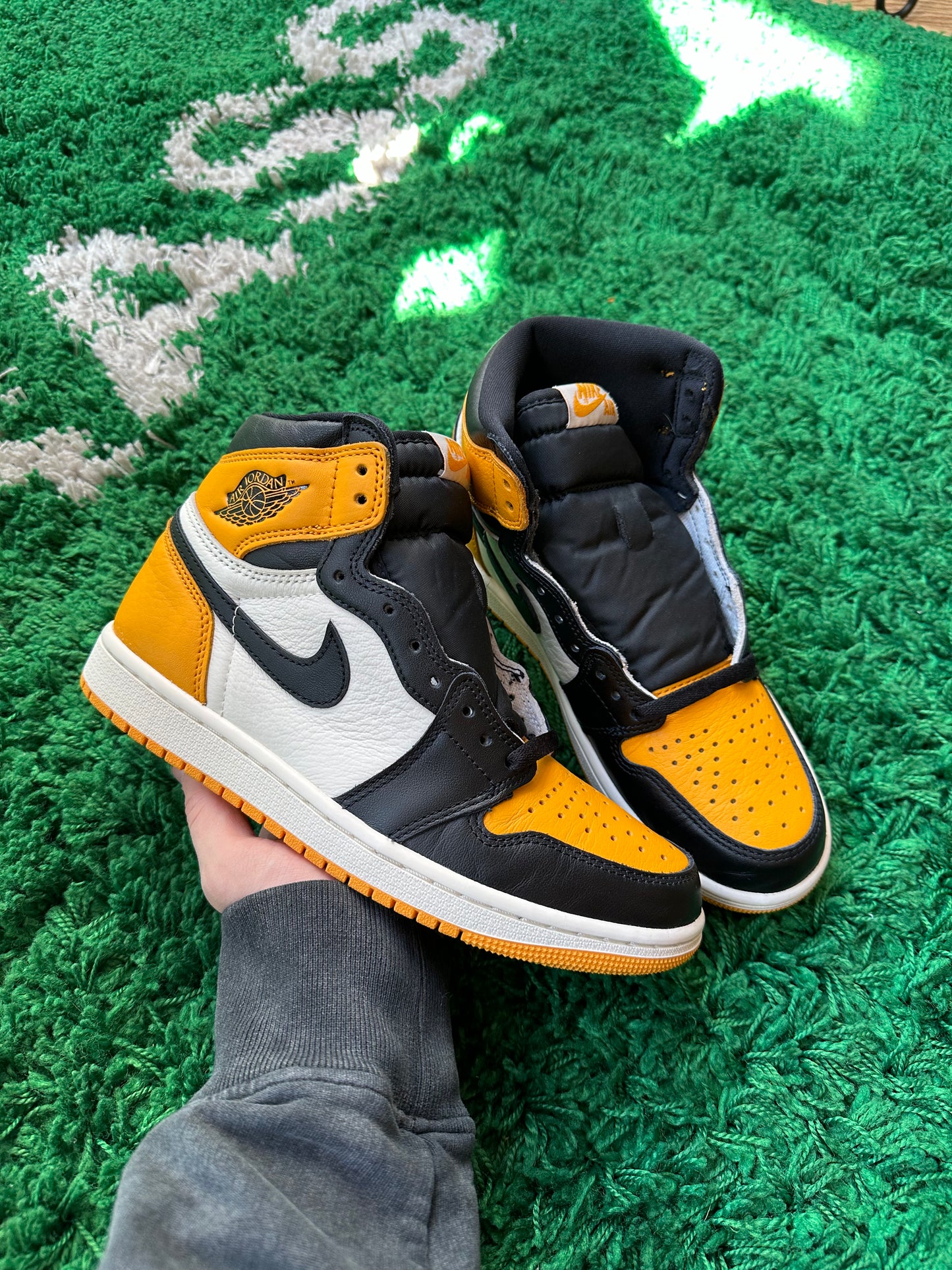 Jordan 1 High “Taxi”