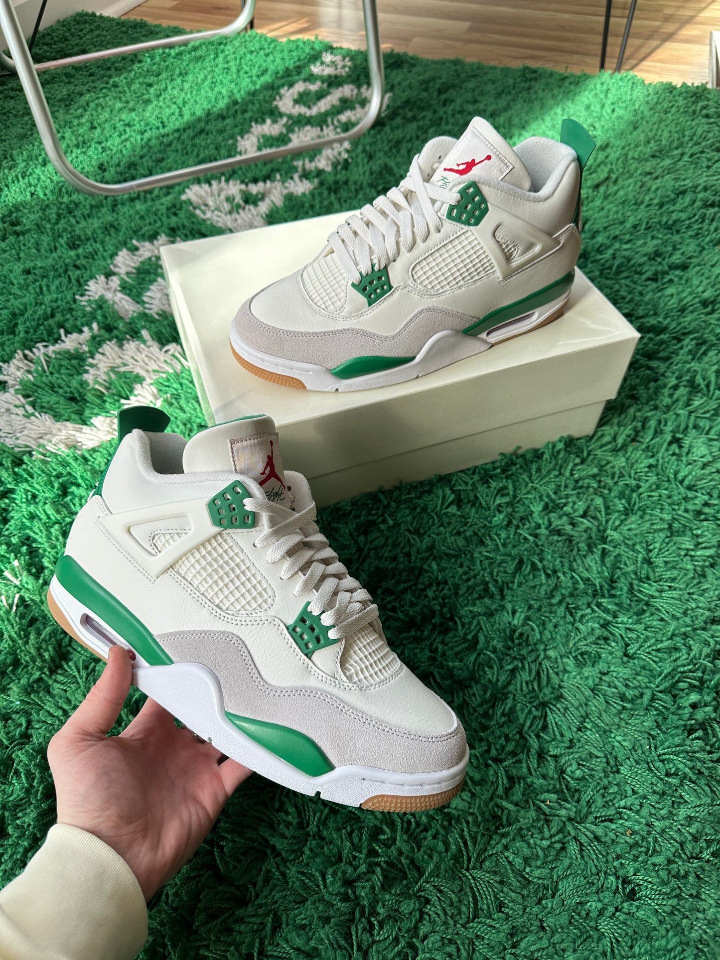 Jordan 4 SB “Pine Green”