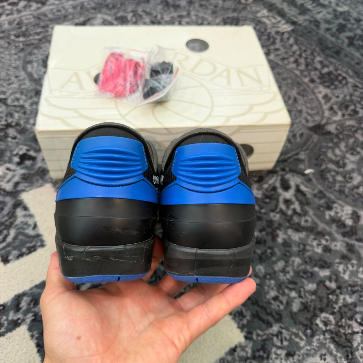 Jordan 2 Retro Low SP Off-White Black Blue - tag