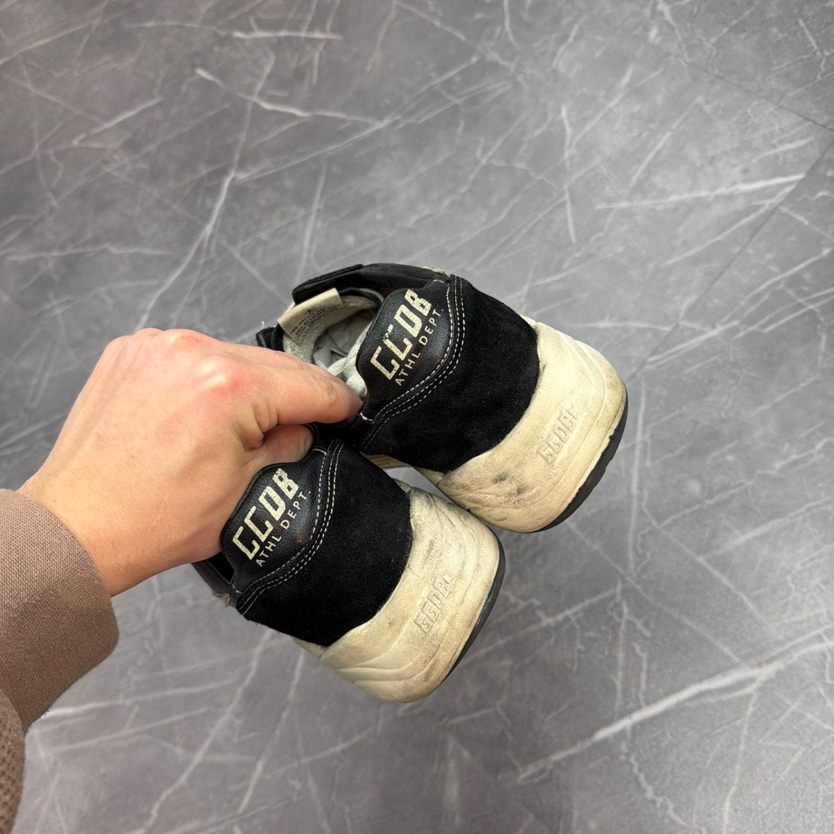Golden Goose Running Sole Black White (Size 41) (Moderately Worn)