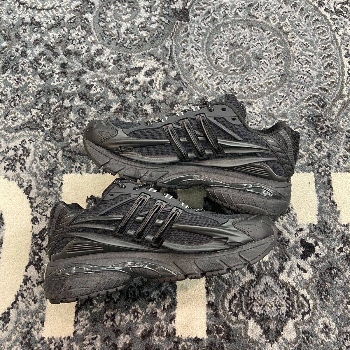 adidas Adistar Jellyfish Pharrell Williams Triple Black (Size 12.5) (VNDS)