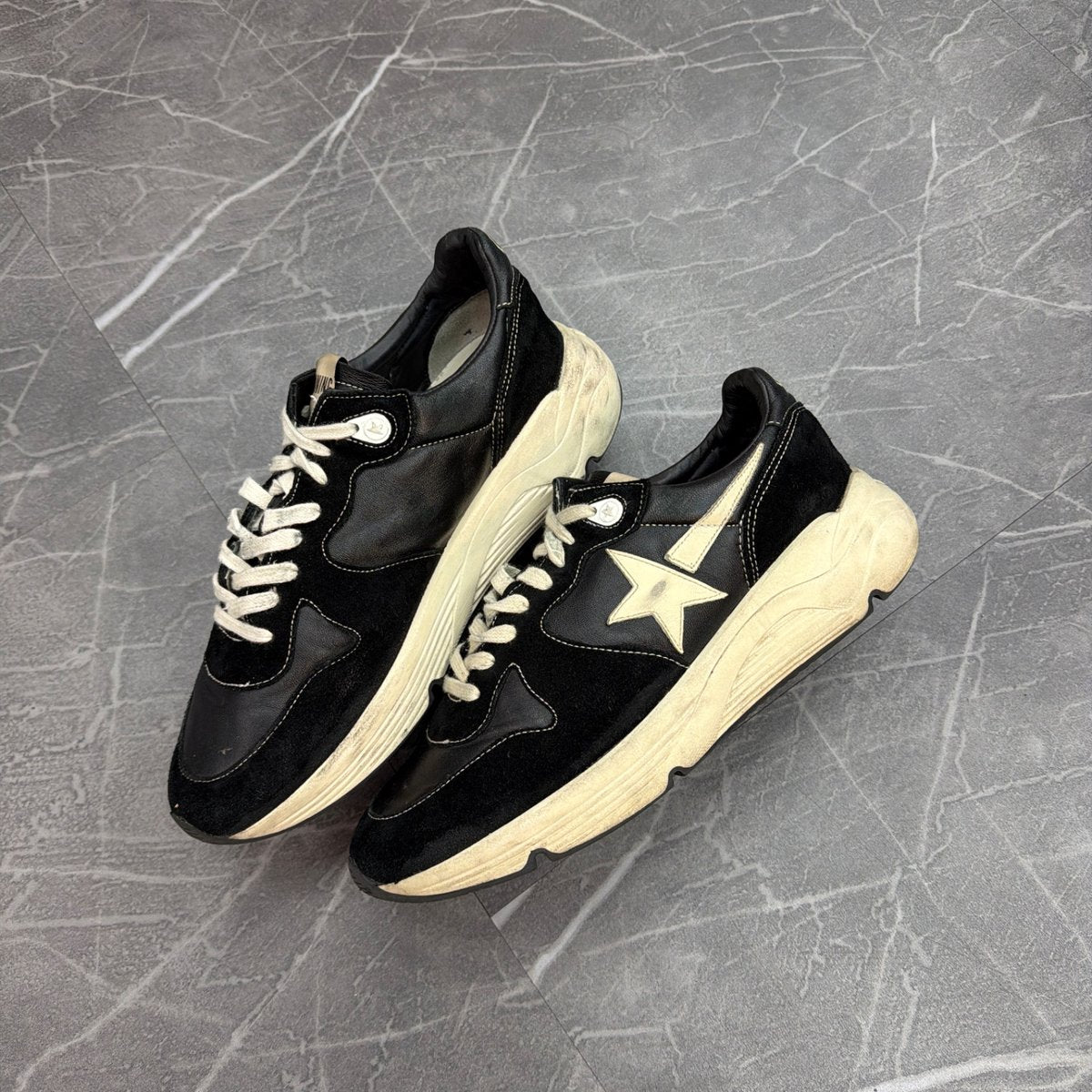 Golden Goose Running Sole Black White (Size 41) (Moderately Worn)