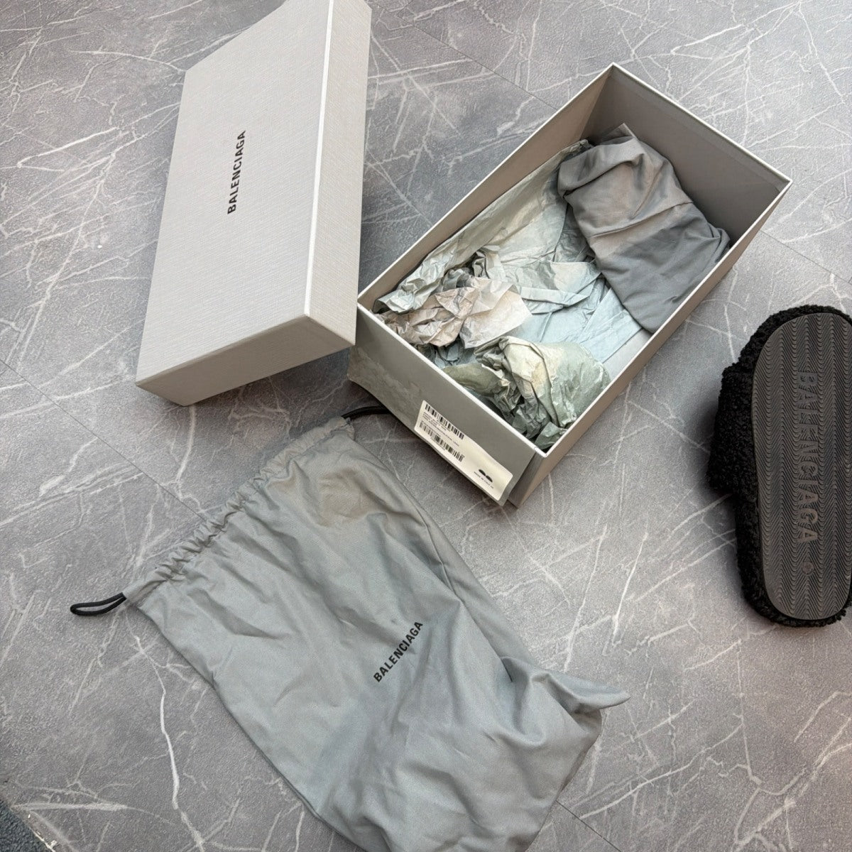 Balenciaga Furry Slide Black - Image 4