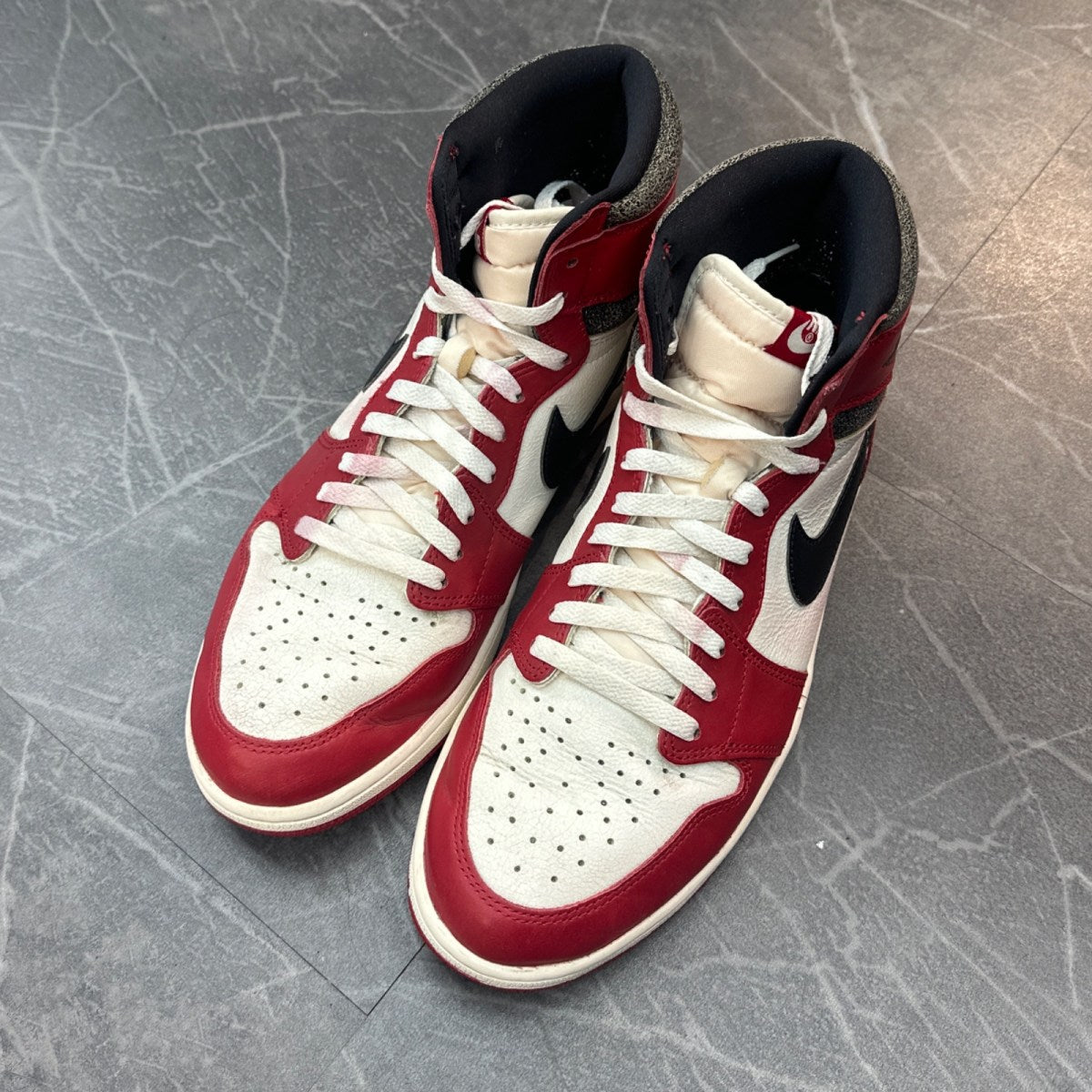 Jordan 1 Retro High OG Chicago Lost and Found - Image 3