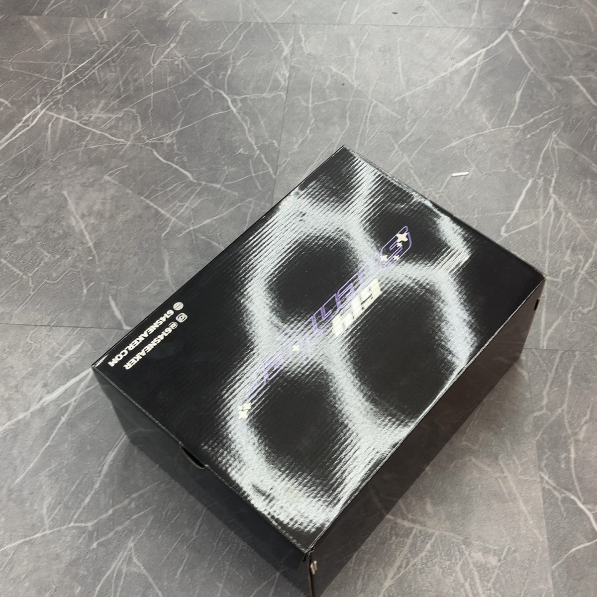 Dior B22 Violet Cream Coffee Black - Image 6