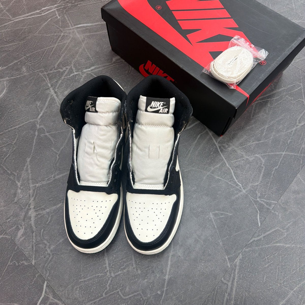 Jordan 1 Retro High Dark Mocha (GS) - Image 3