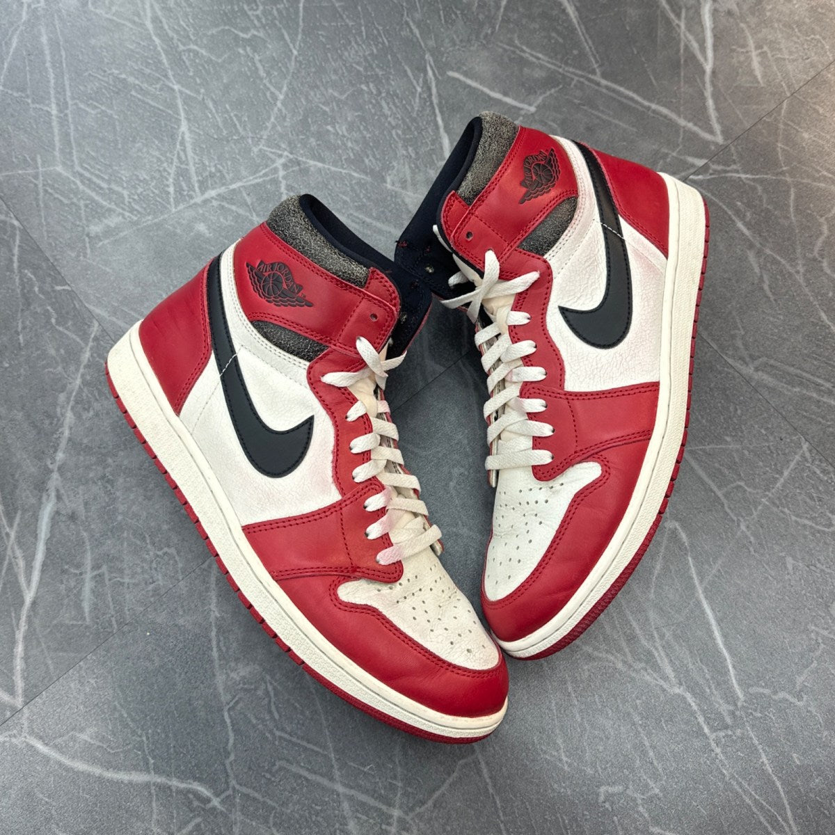 Jordan 1 Retro High OG Chicago Lost and Found - Image 1