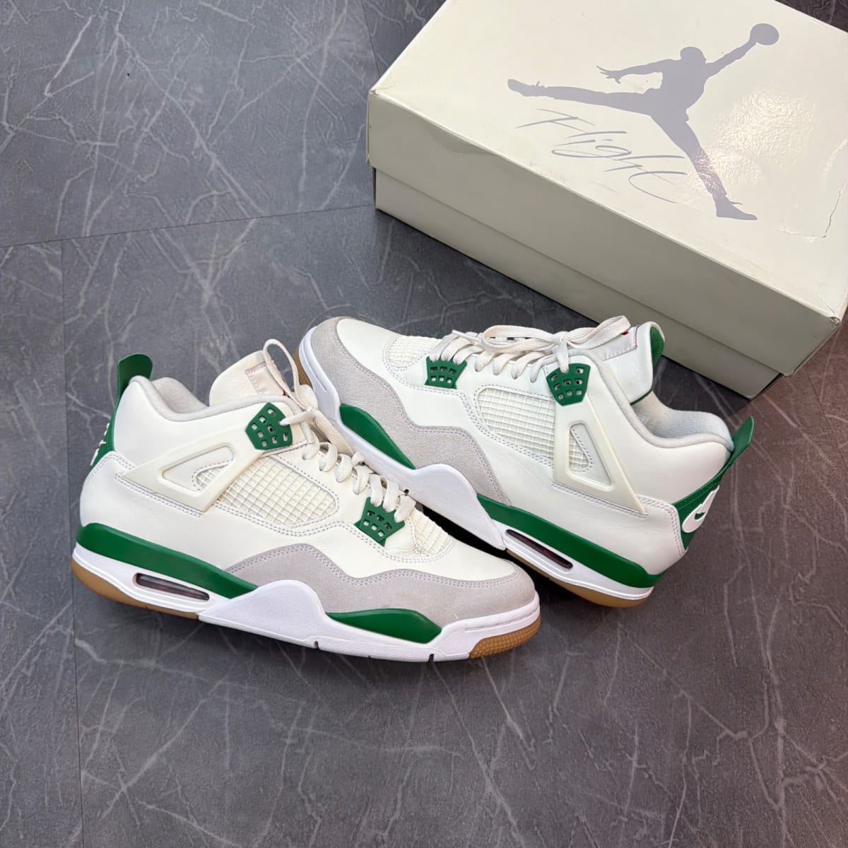 Jordan 4 Retro SB Pine Green - Image 1