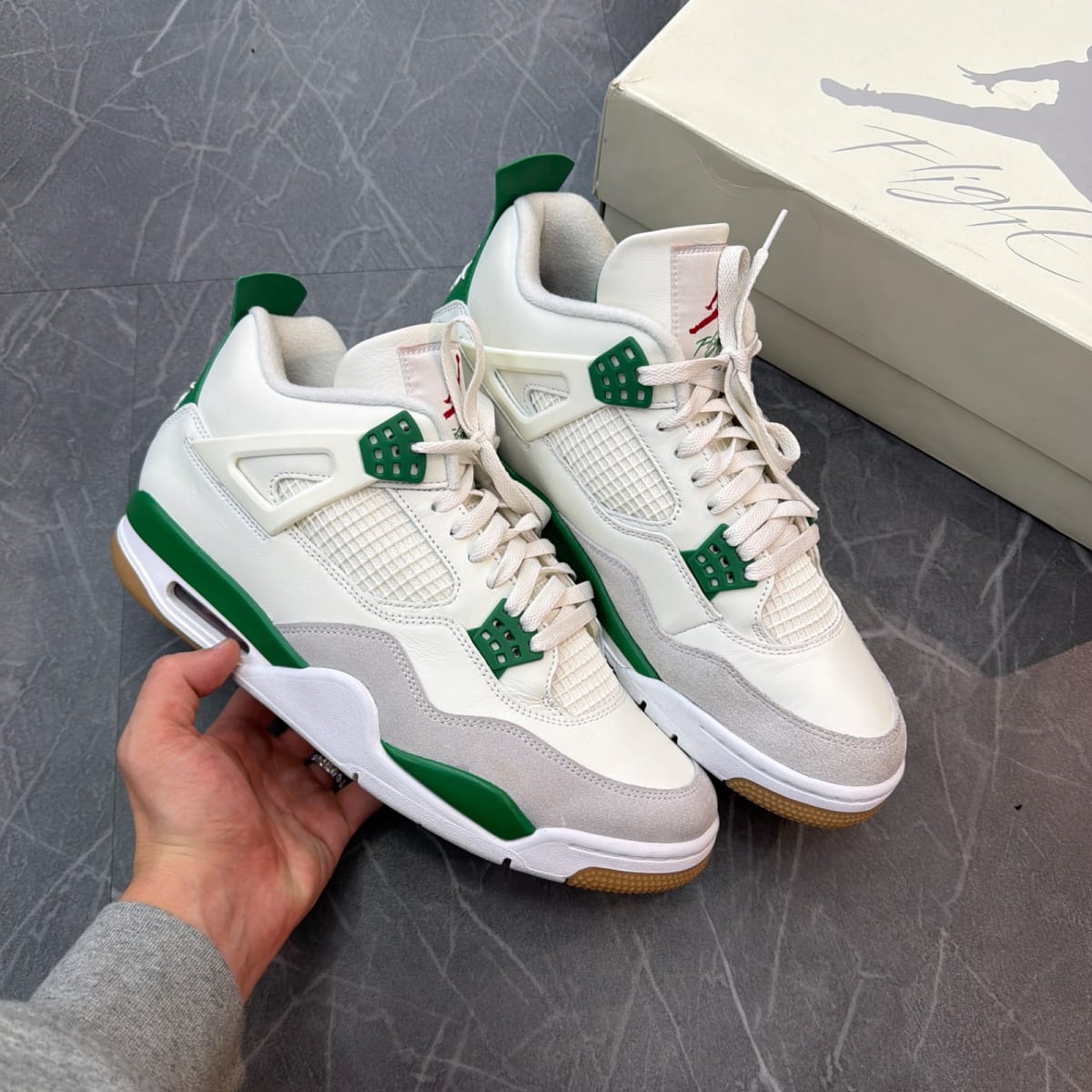 Jordan 4 Retro SB Pine Green - Image 3
