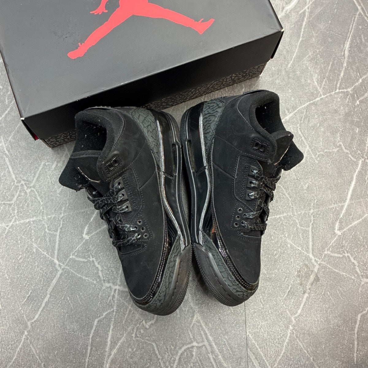 Jordan 3 Retro Black Cat (2025) (GS) - Image 2