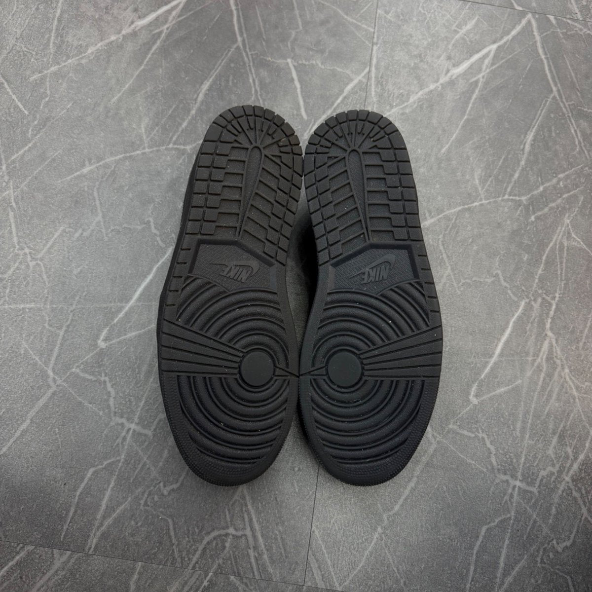 Jordan 1 Retro Low OG SP Travis Scott Black Phantom - Image 4
