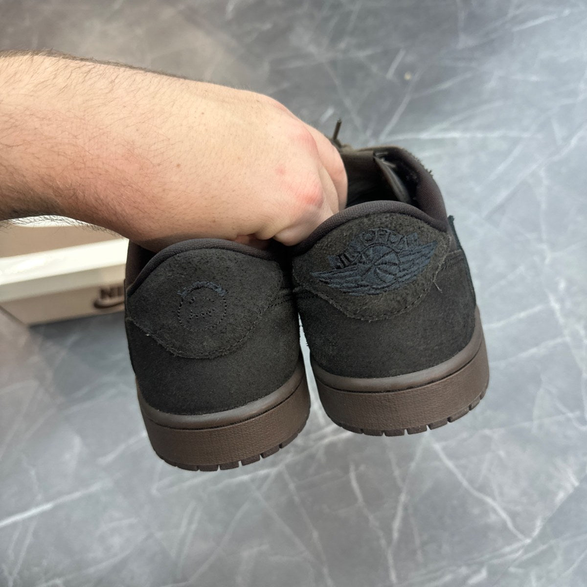 Jordan 1 Retro Low OG SP Travis Scott Velvet Brown - Image 2