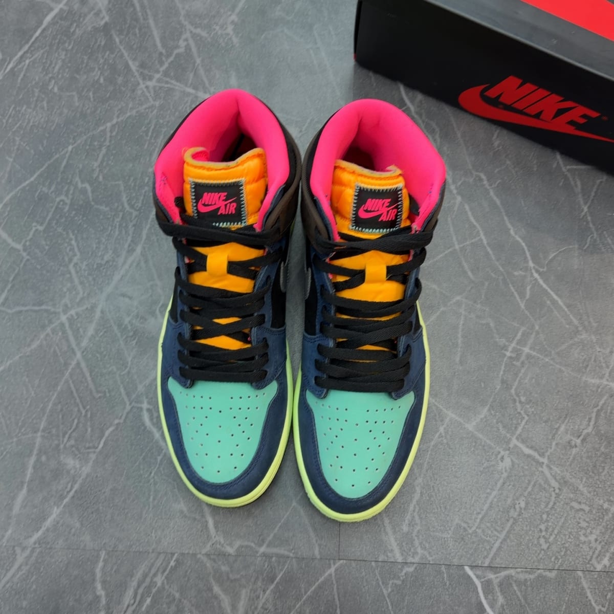 Jordan 1 Retro High Tokyo Bio Hack (Size 10.5) (Lightly Worn)