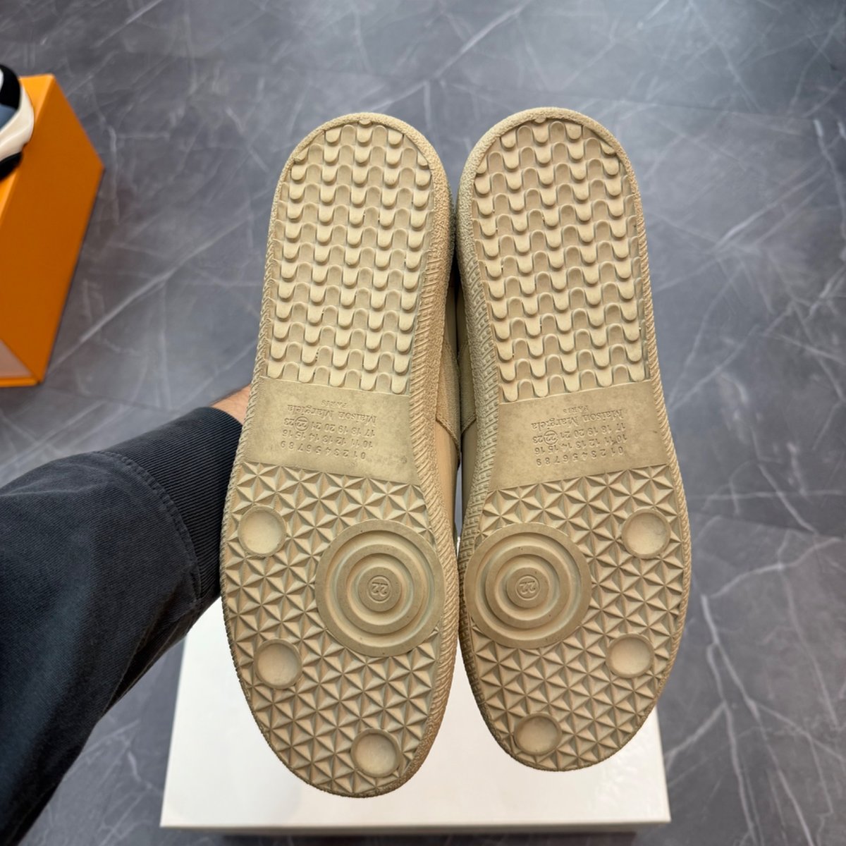 Maison Margiela Replica Oyster Hut
