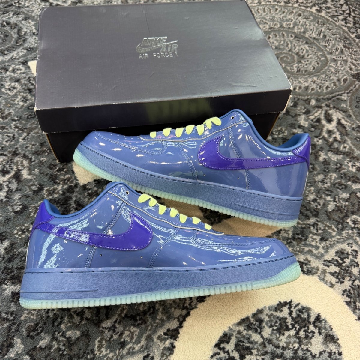 Nike Air Force 1 Low Patent Leather Mystic Navy Grape Ice (Size 13) (Lightly Worn)