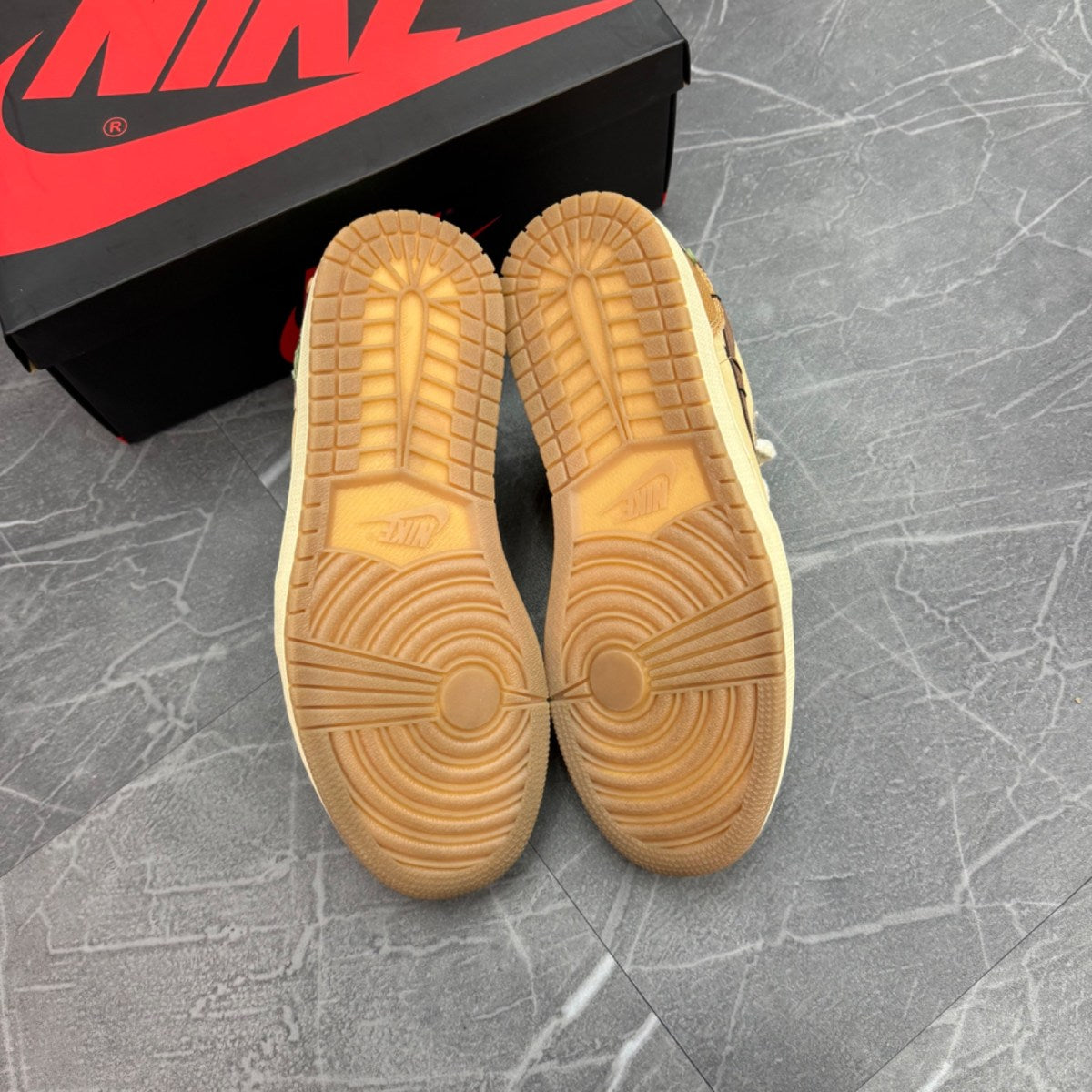 Jordan 1 Retro Low OG Zion Williamson Voodoo - Image 5