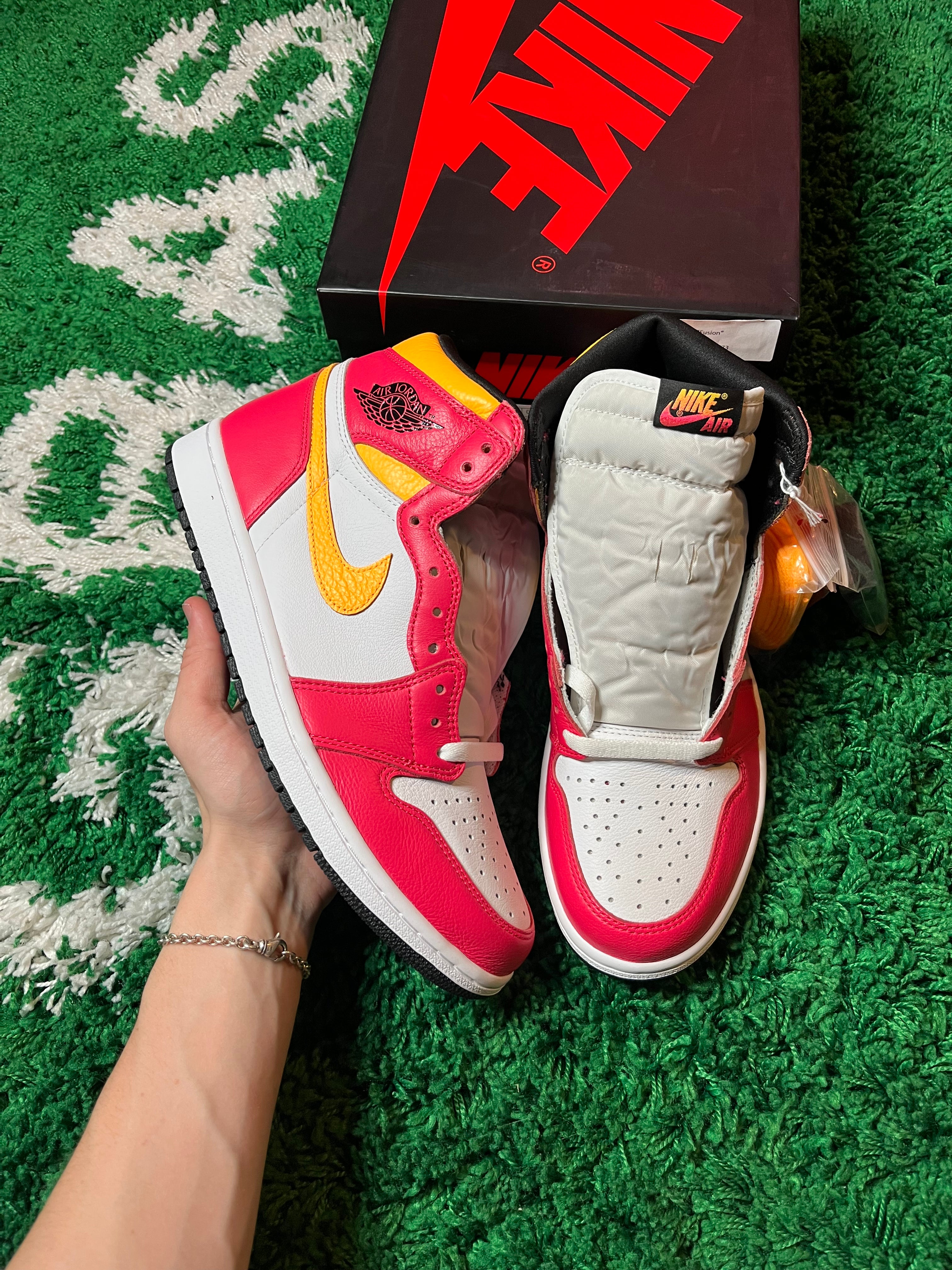 Jordan 1 High “Fusion Red”