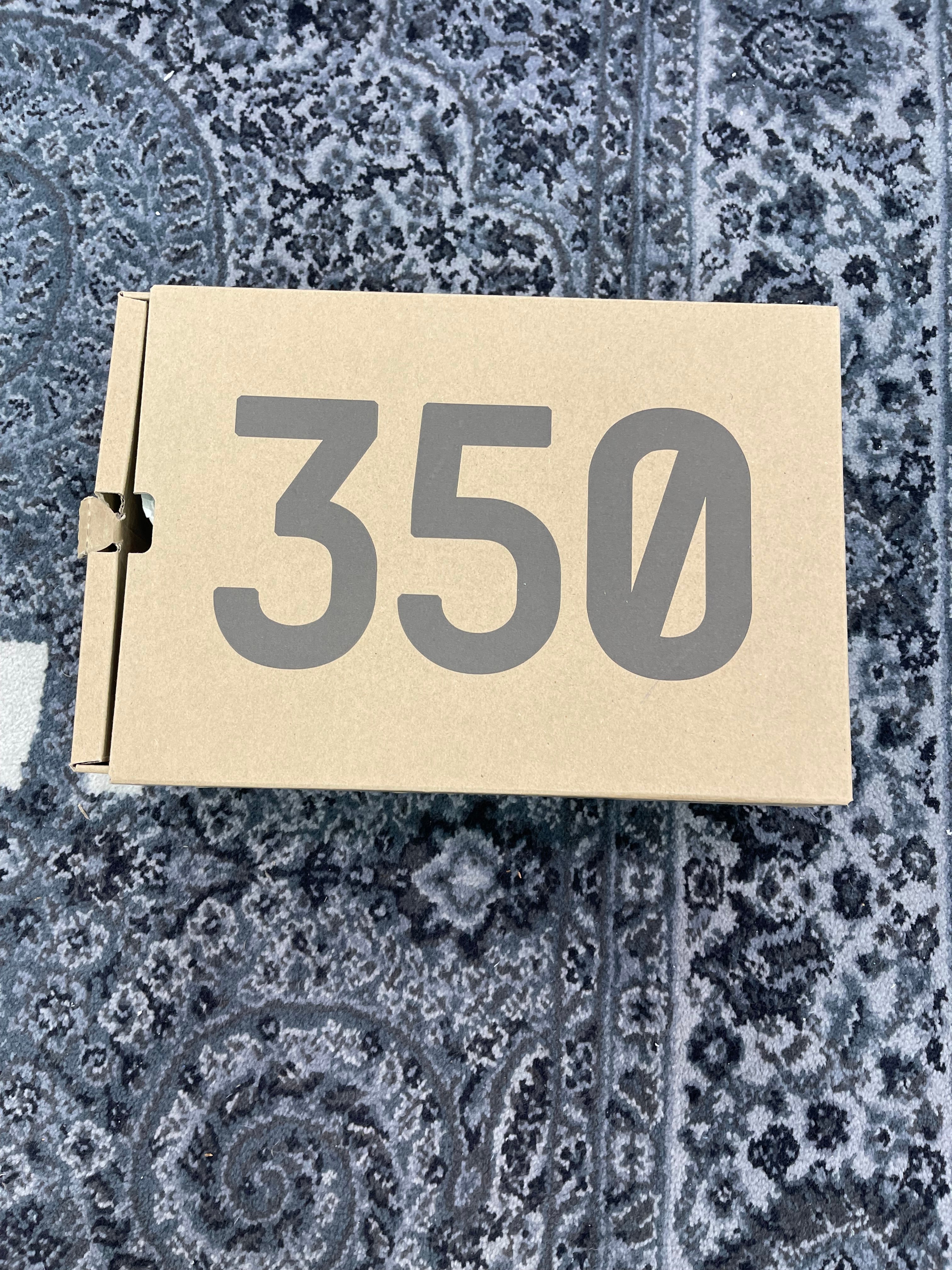 Yeezy 350 “Turtledove”