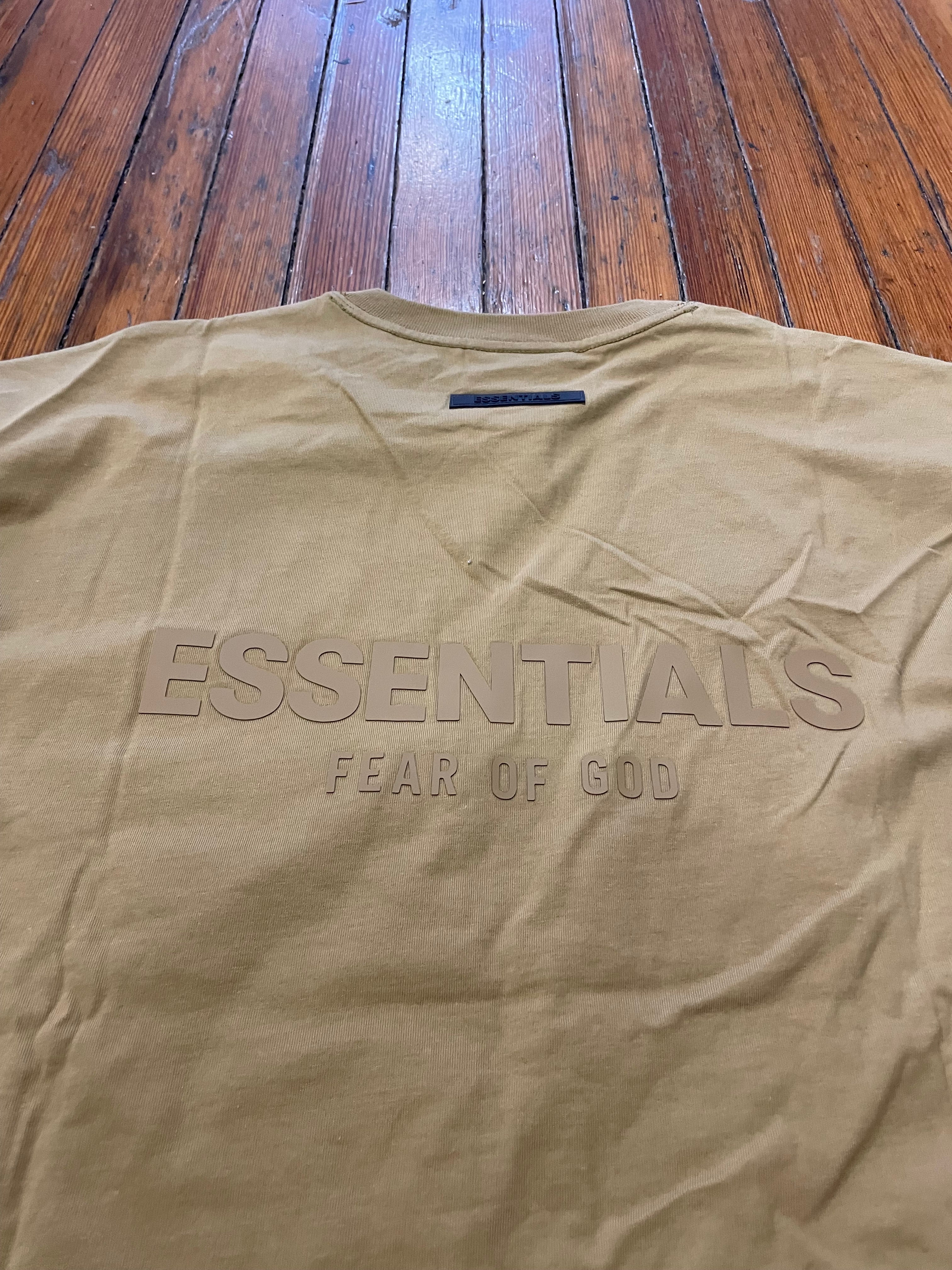 Essentials Tee “Amber”