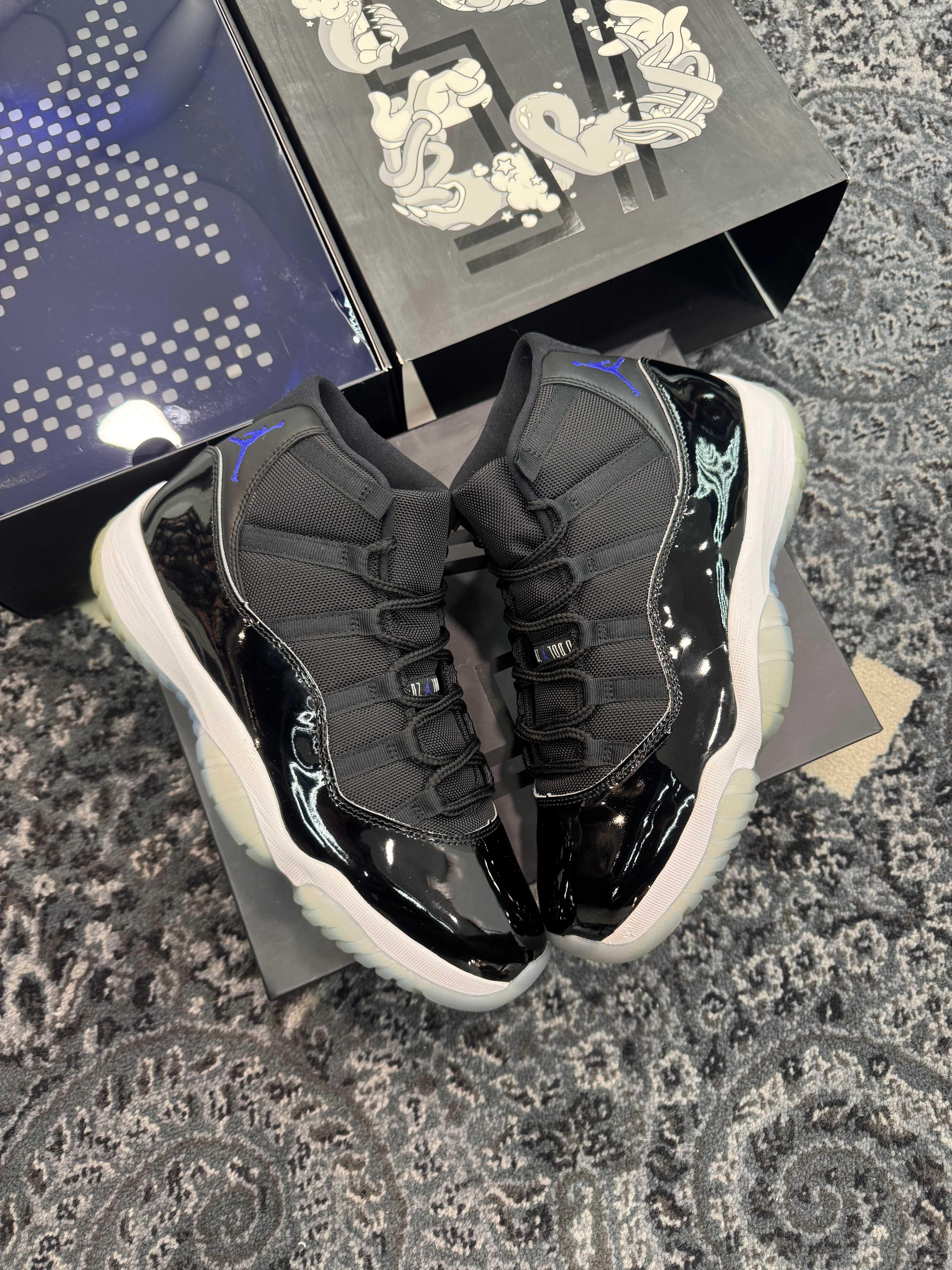 Jordan 11 Space Jam (2016)