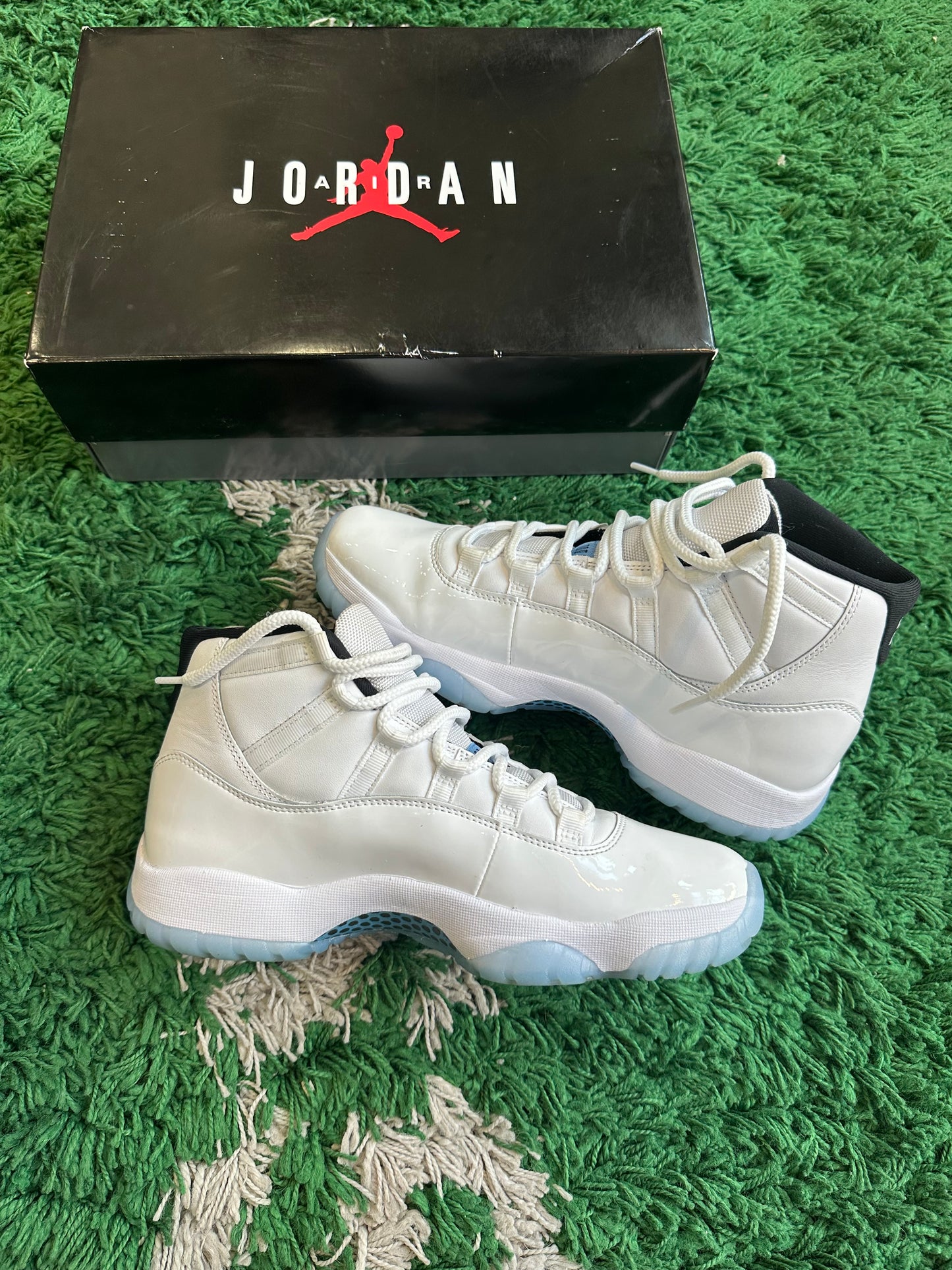 Jordan 11 “Legend Blue”
