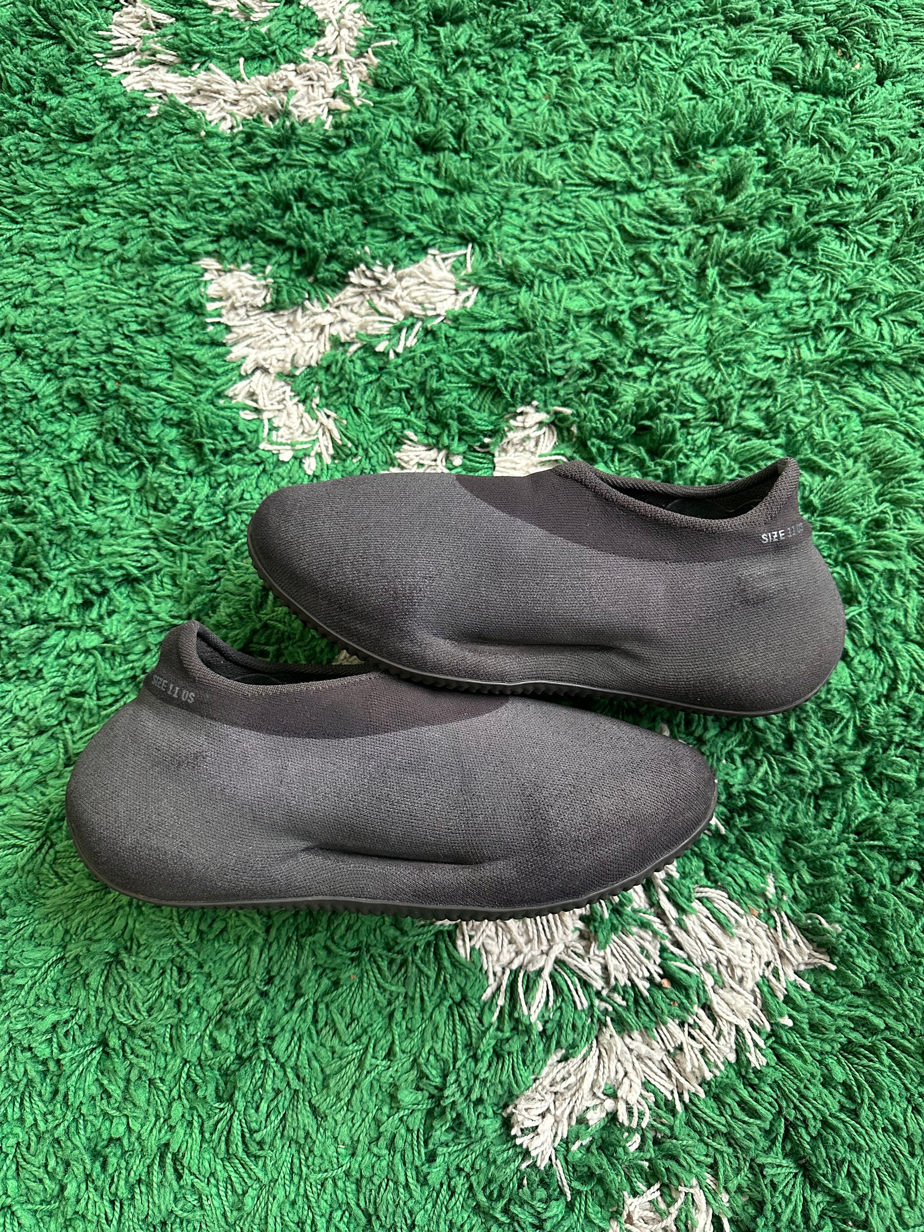 Yeezy Knit RNNR “Fade Onyx”