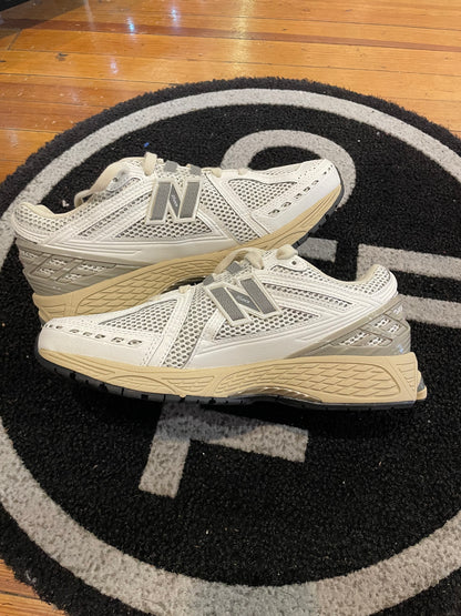 New Balance 1906R “Sea Salt Marblehead”