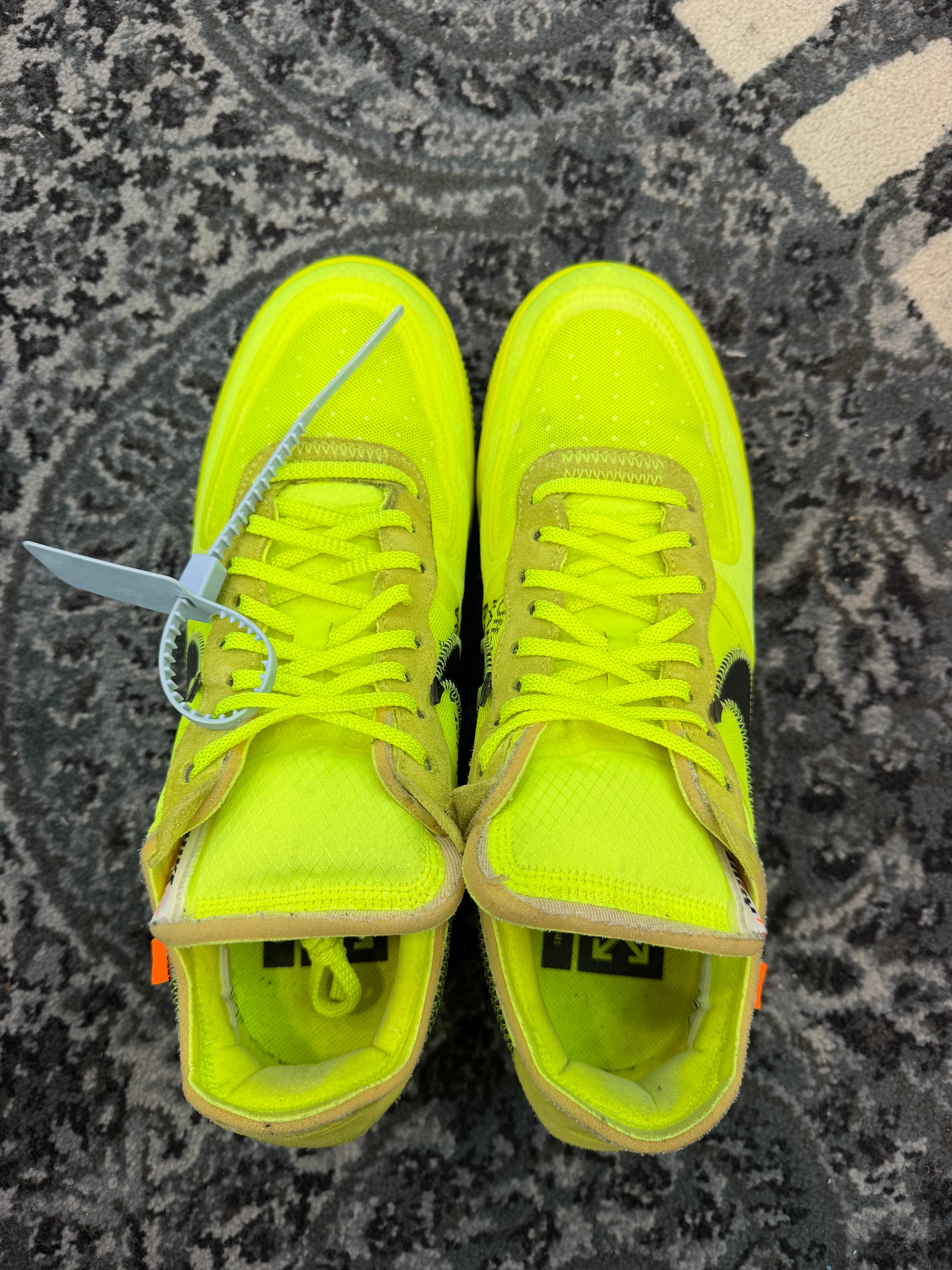 Nike Air Force 1 Low x Off White “Volt”