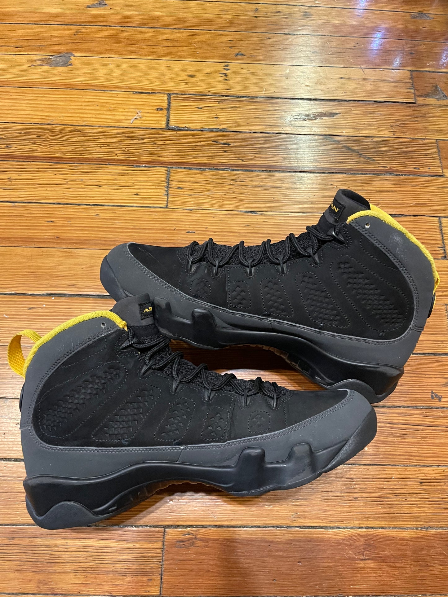 Jordan 9 “Charcoal”