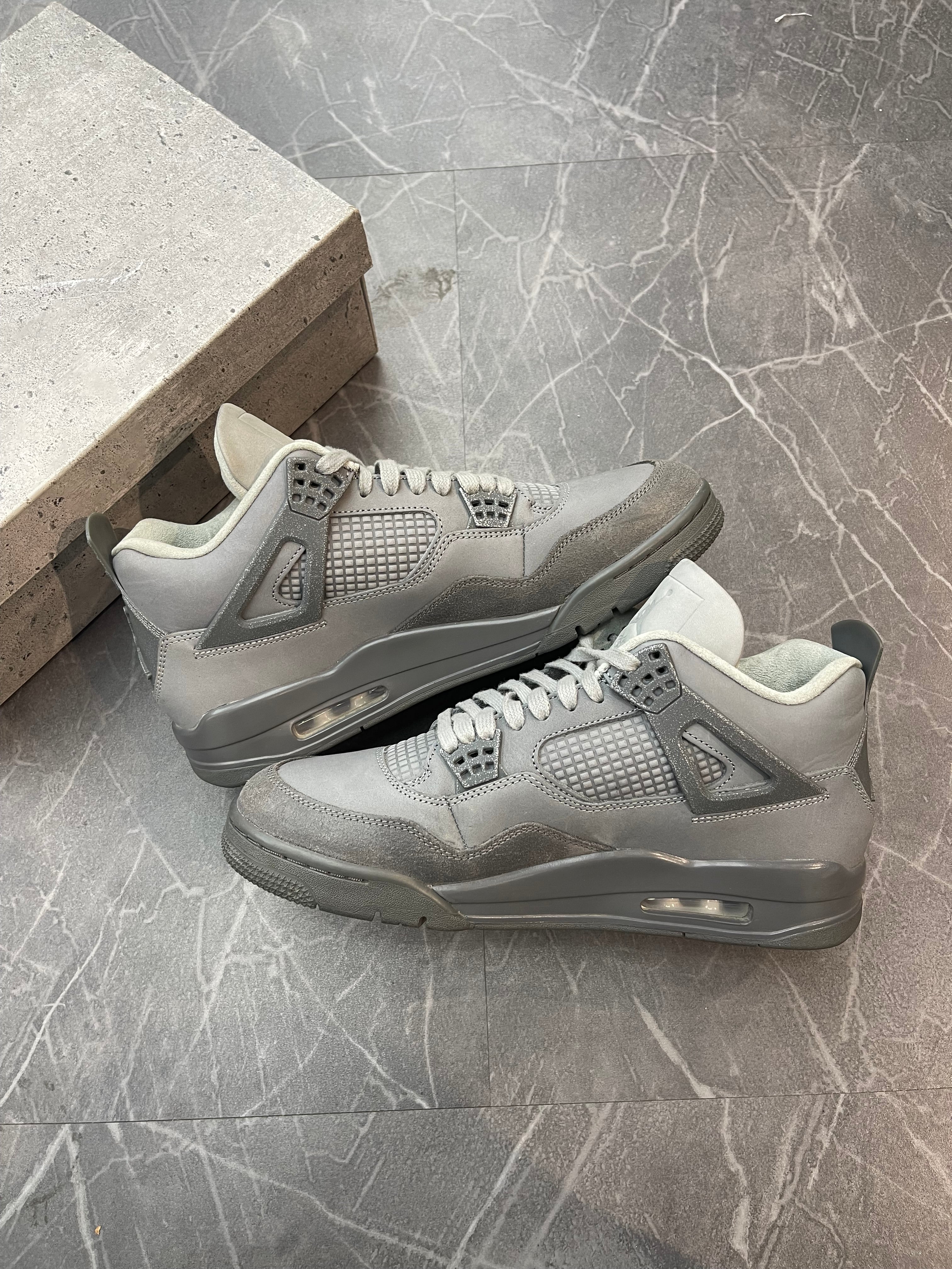 Jordan 4 “Wet Cement”