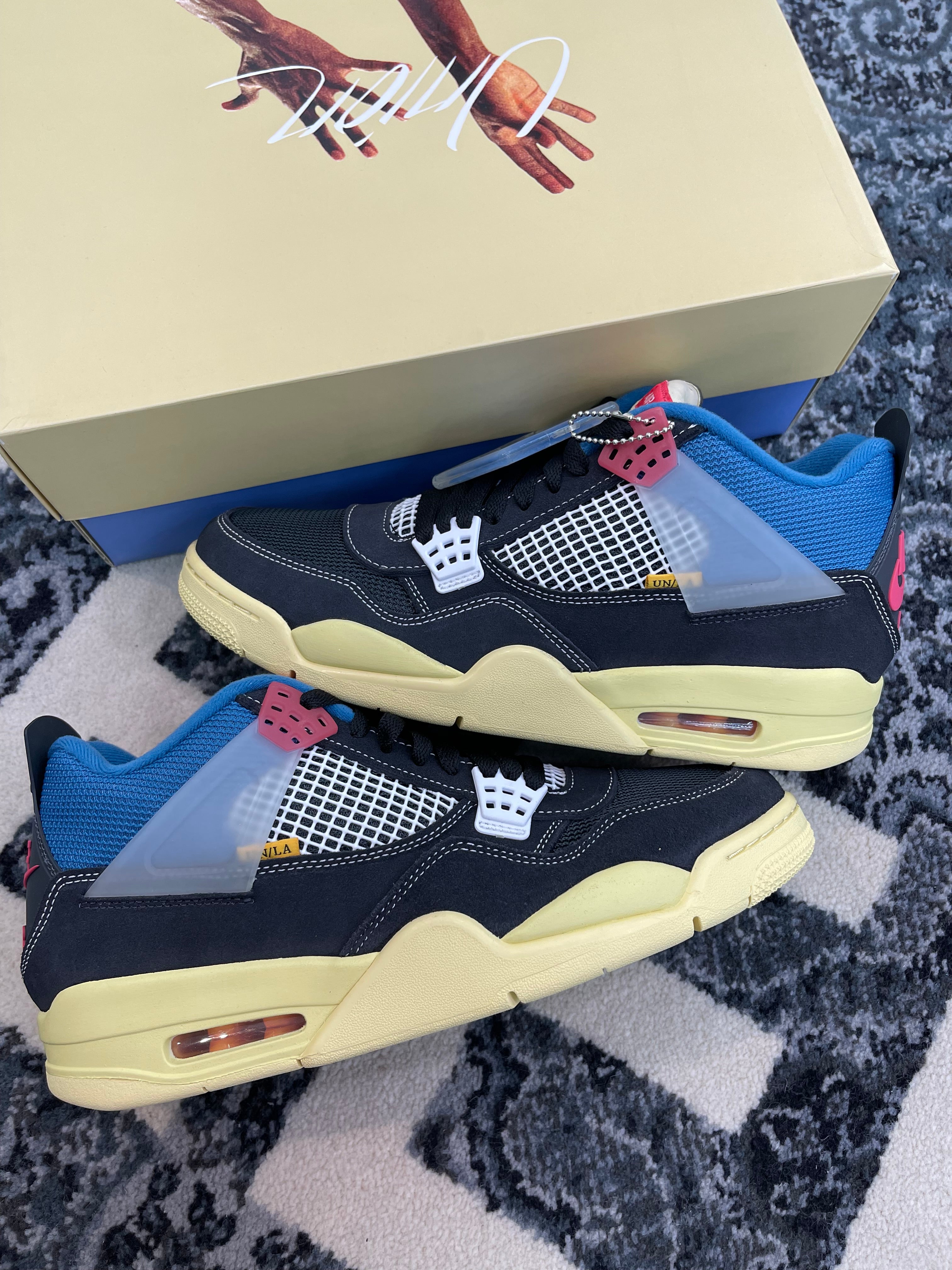 Jordan 4 x Union LA “Off Noir”