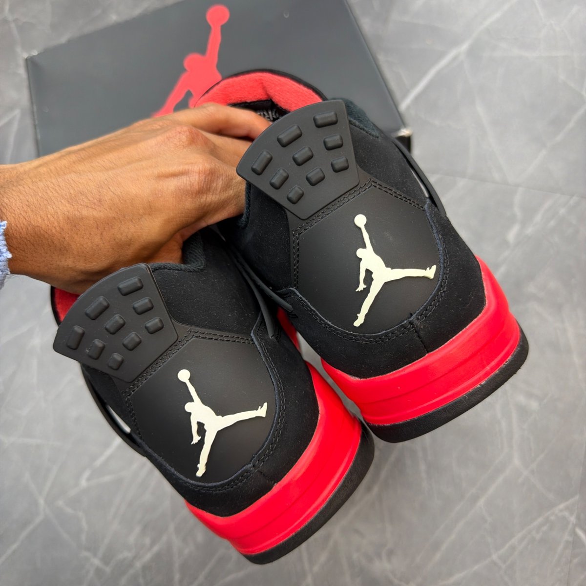 Jordan 4 Retro Red Thunder (Size 10.5) (VNDS)