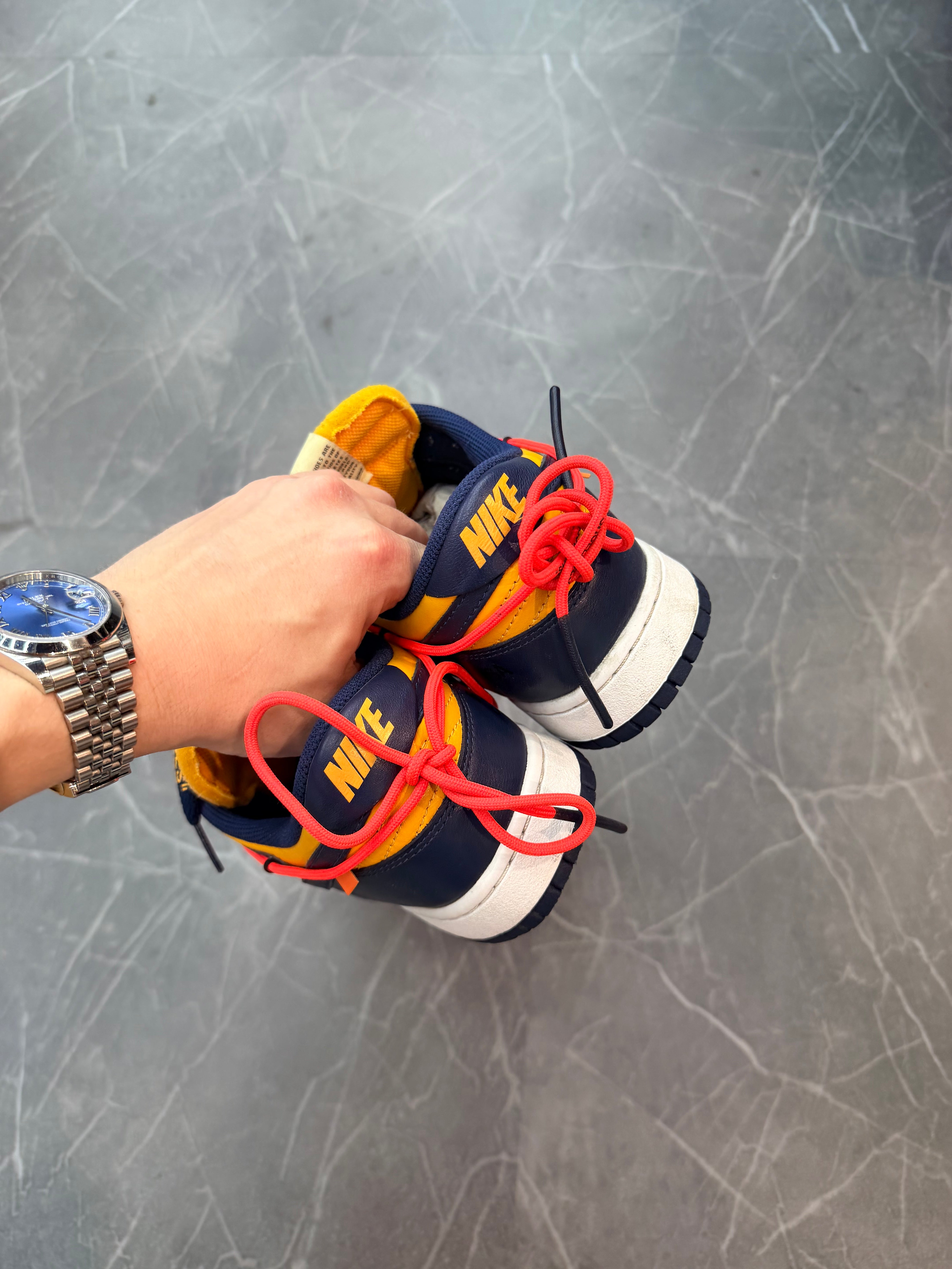 Nike Off-White Dunk Low “Michigan”