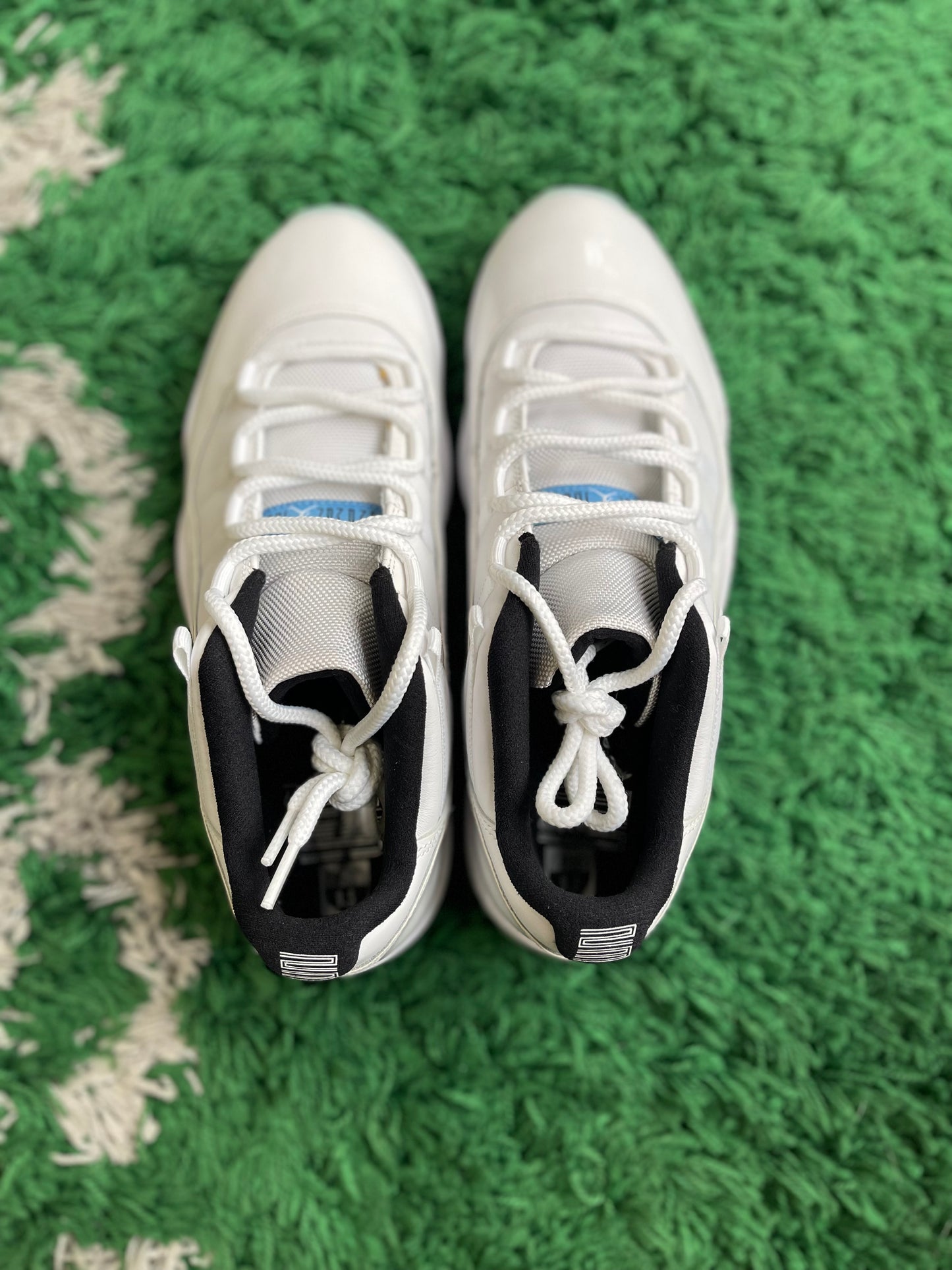 Jordan 11 Low “Legend Blue”