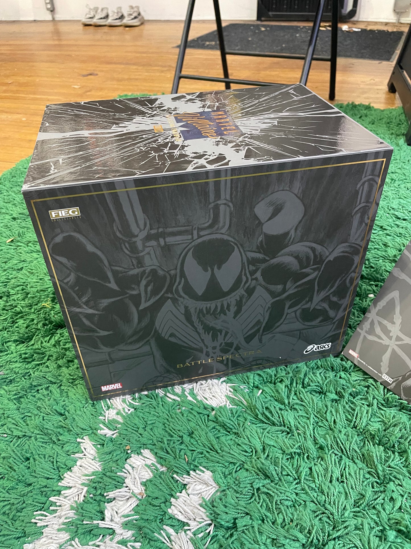 Kith Marvel Villains Spider-Man/Venom Battle Spectra Pack Sealed Box (Comic Included)