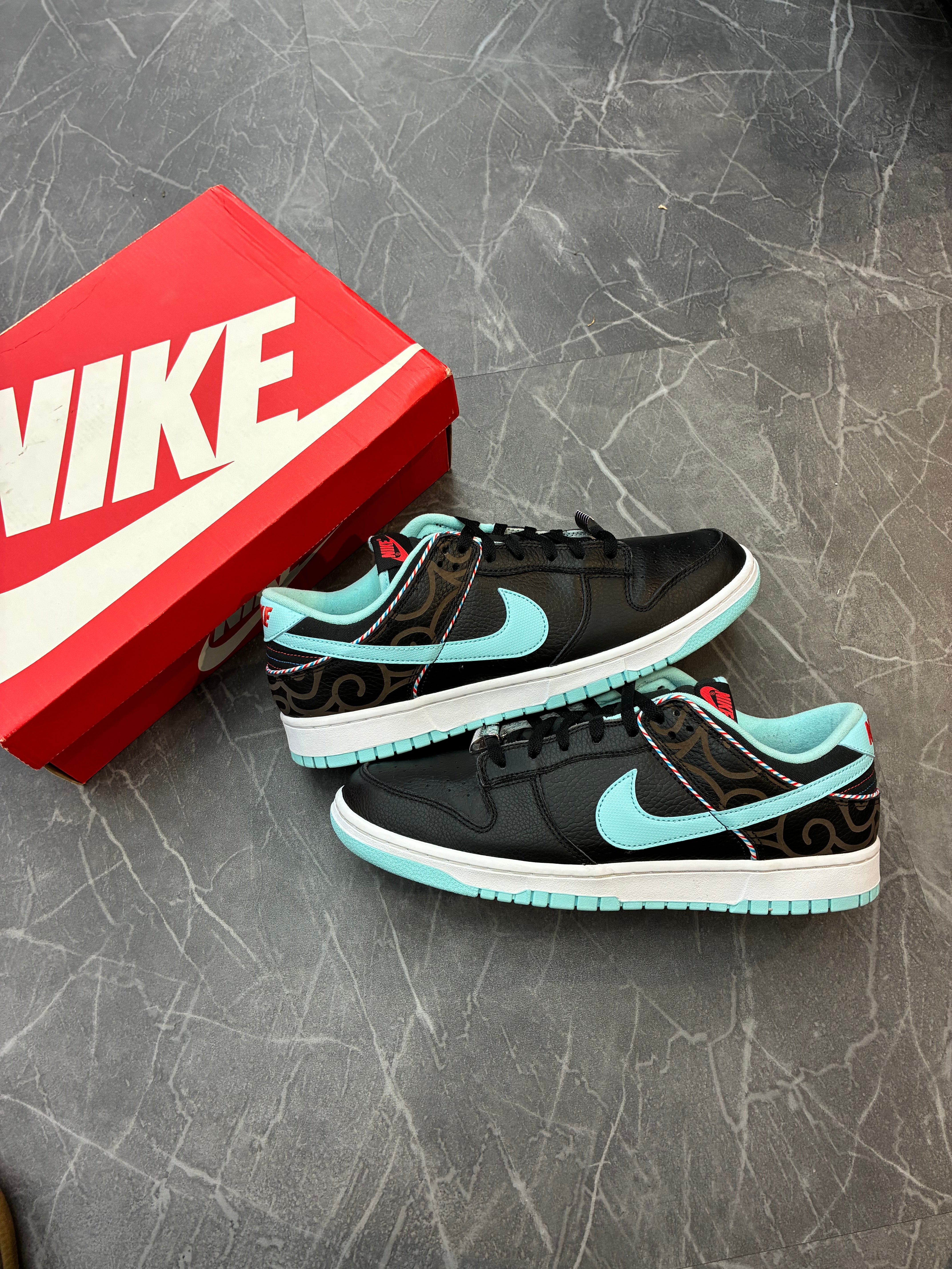 Nike Dunk Low “Barber Shop”