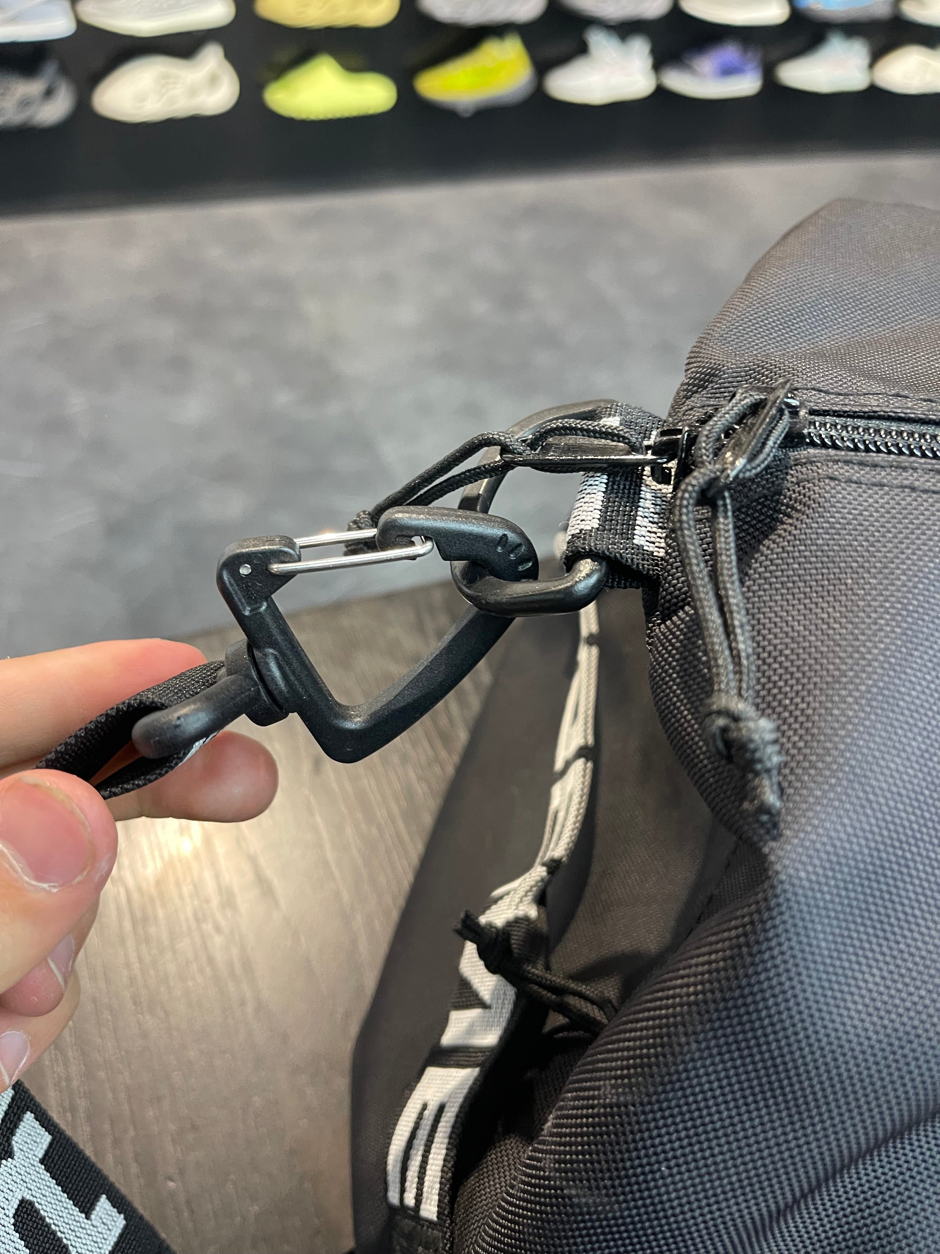 Supreme SS18 Large Duffle Bag “Black”