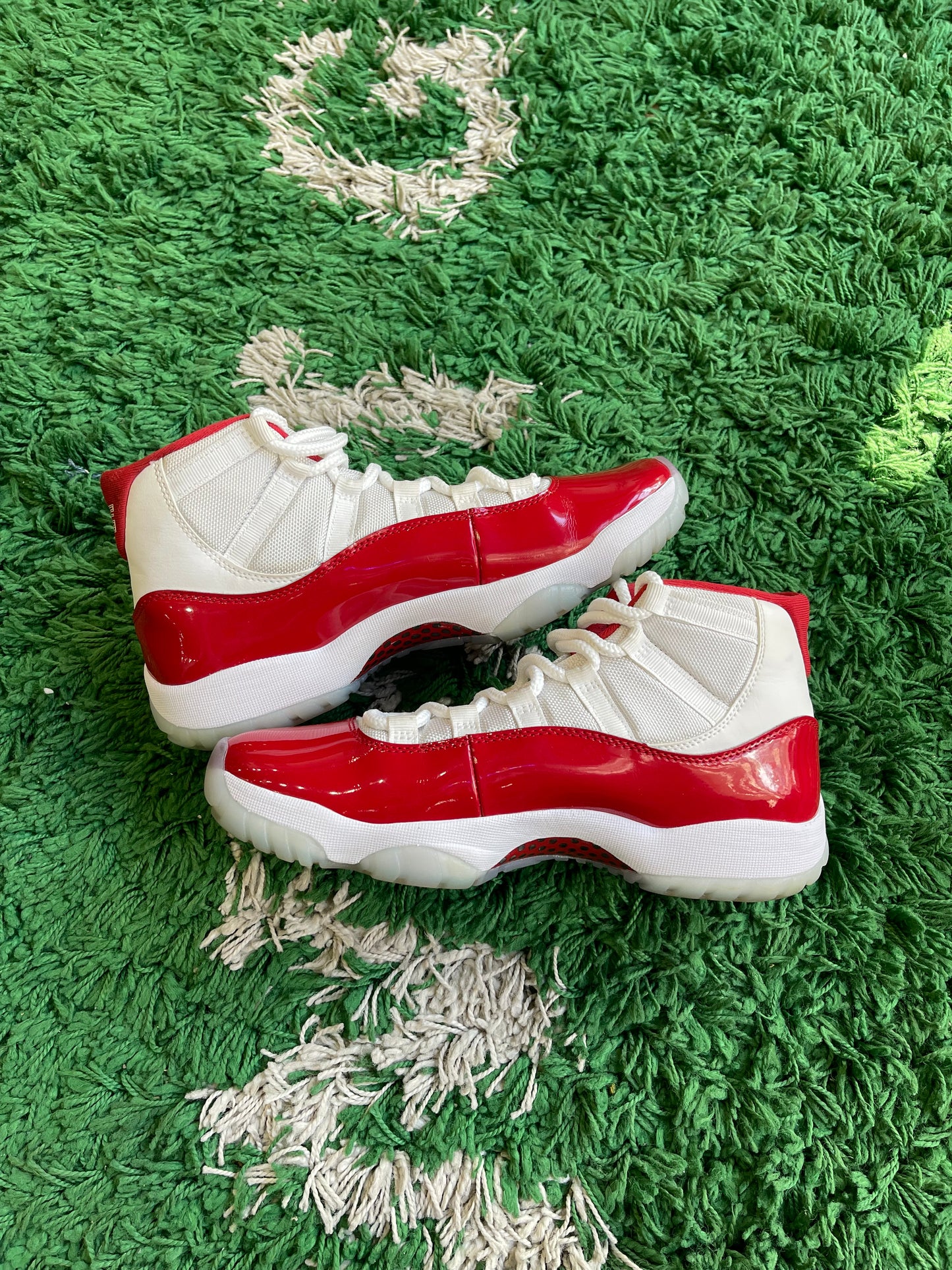 Jordan 11 “Cherry”