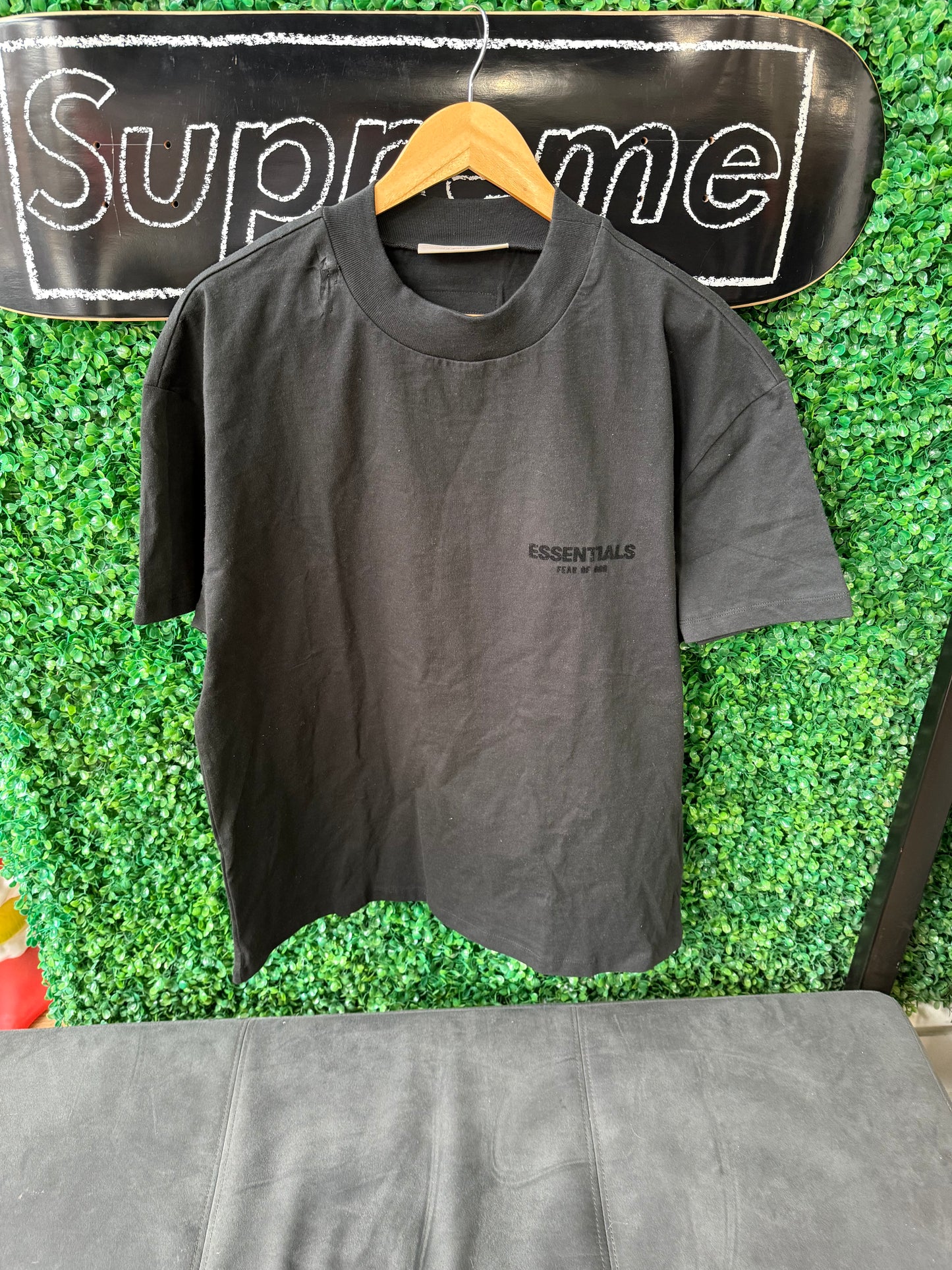 Essentials Tee “Black”