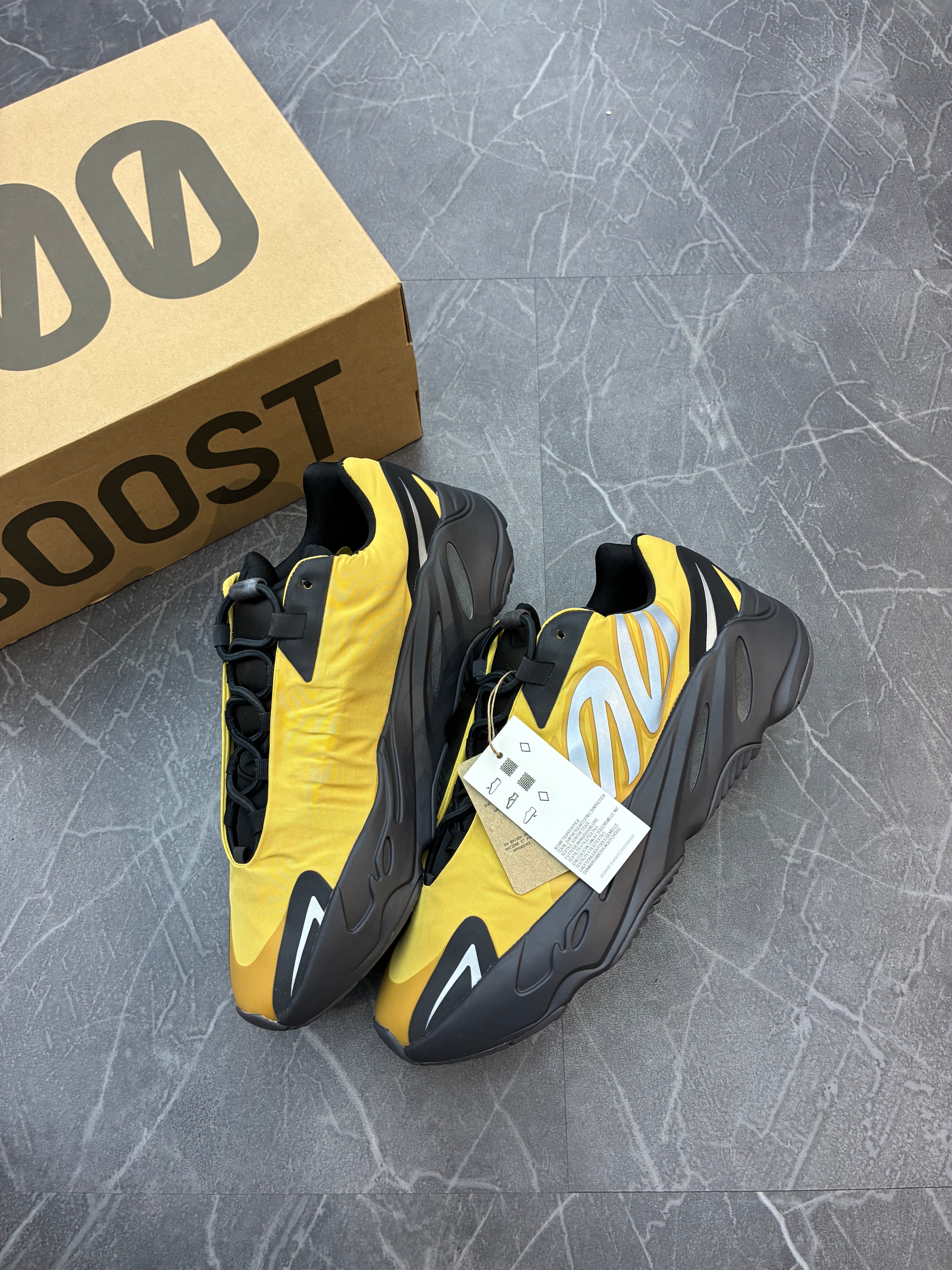 Yeezy Boost 700 “MNVN Honey Flux”