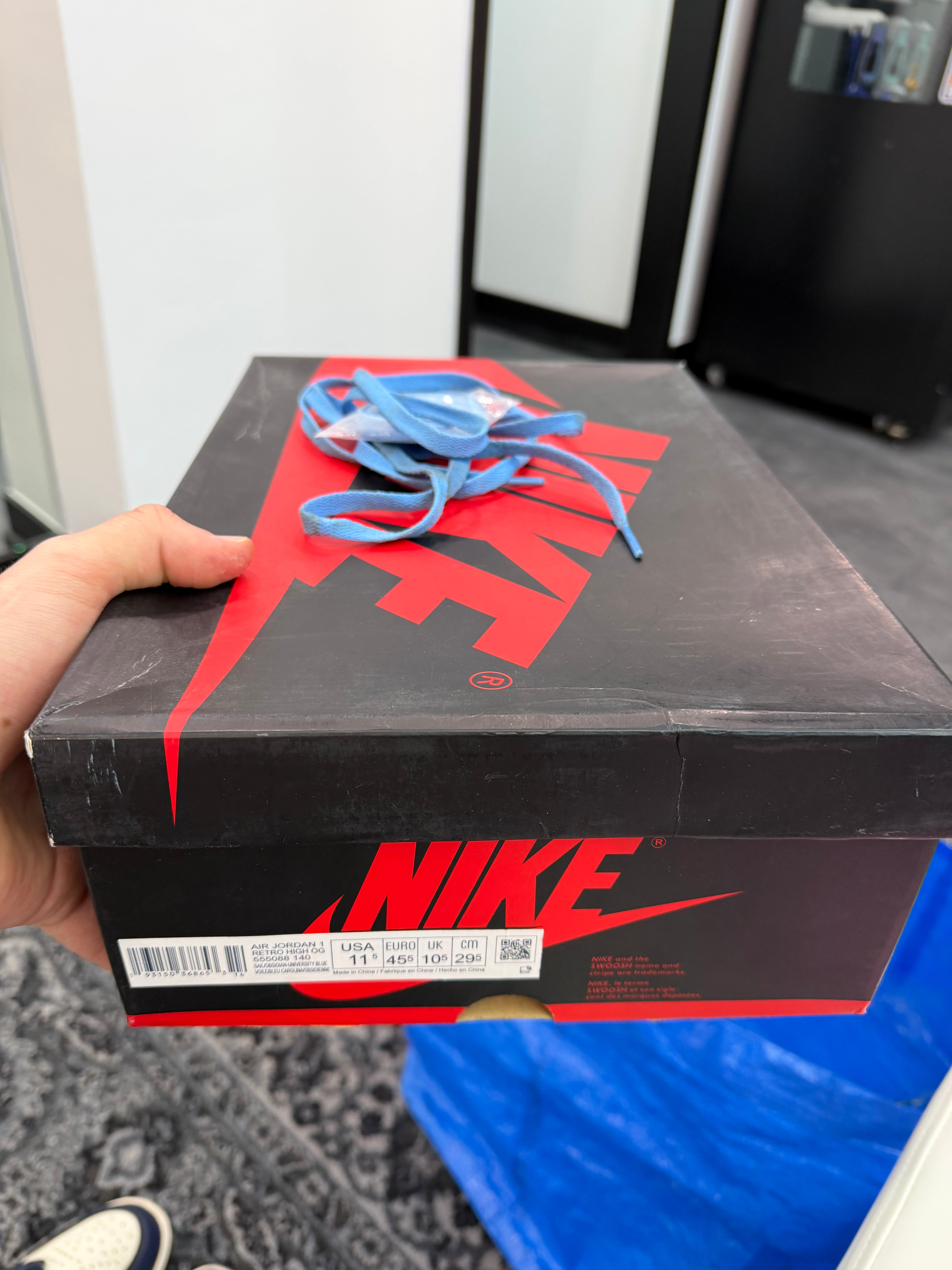 Jordan 1 High “Obsidian”