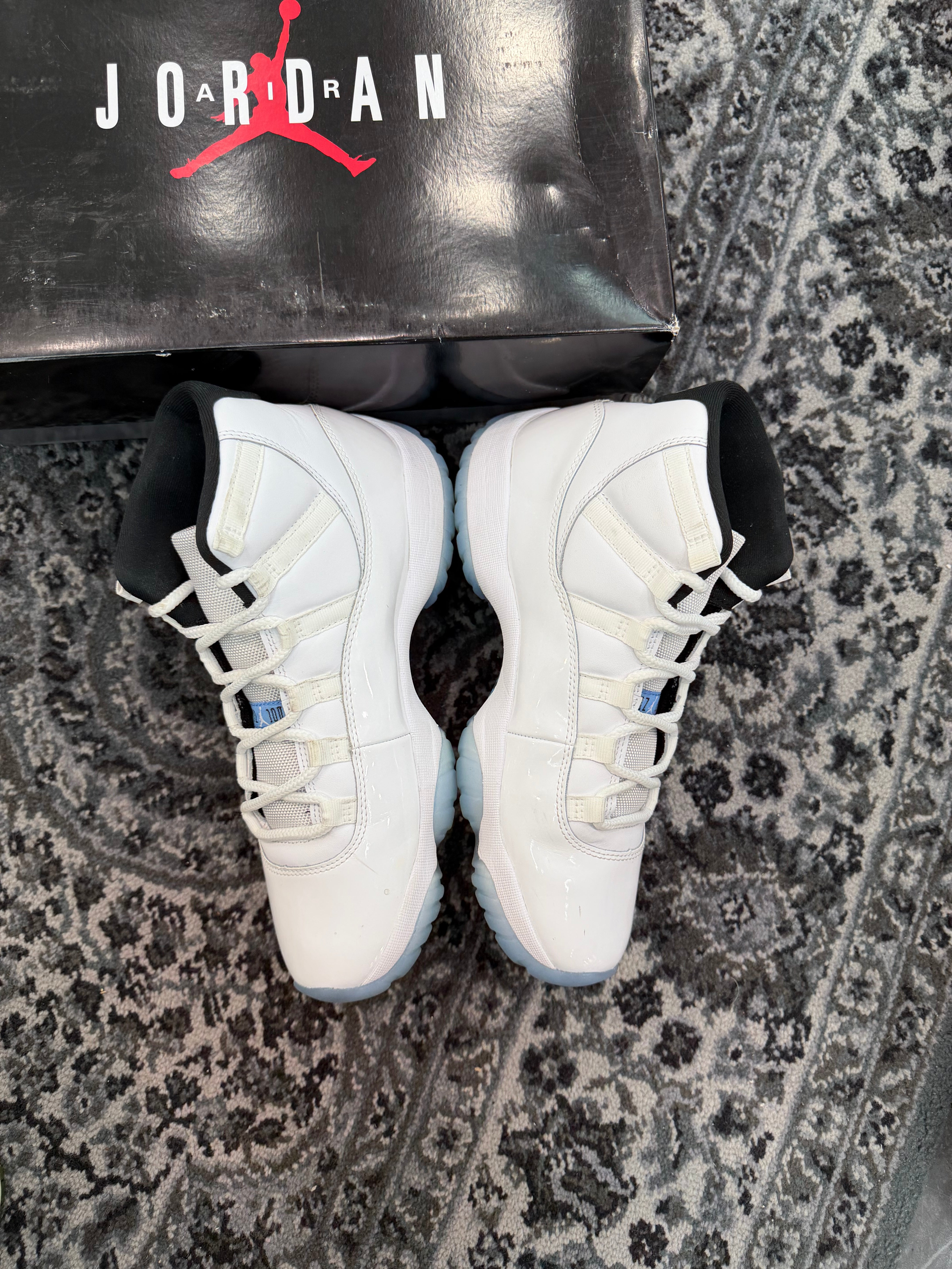 Jordan 11 “Legend Blue”