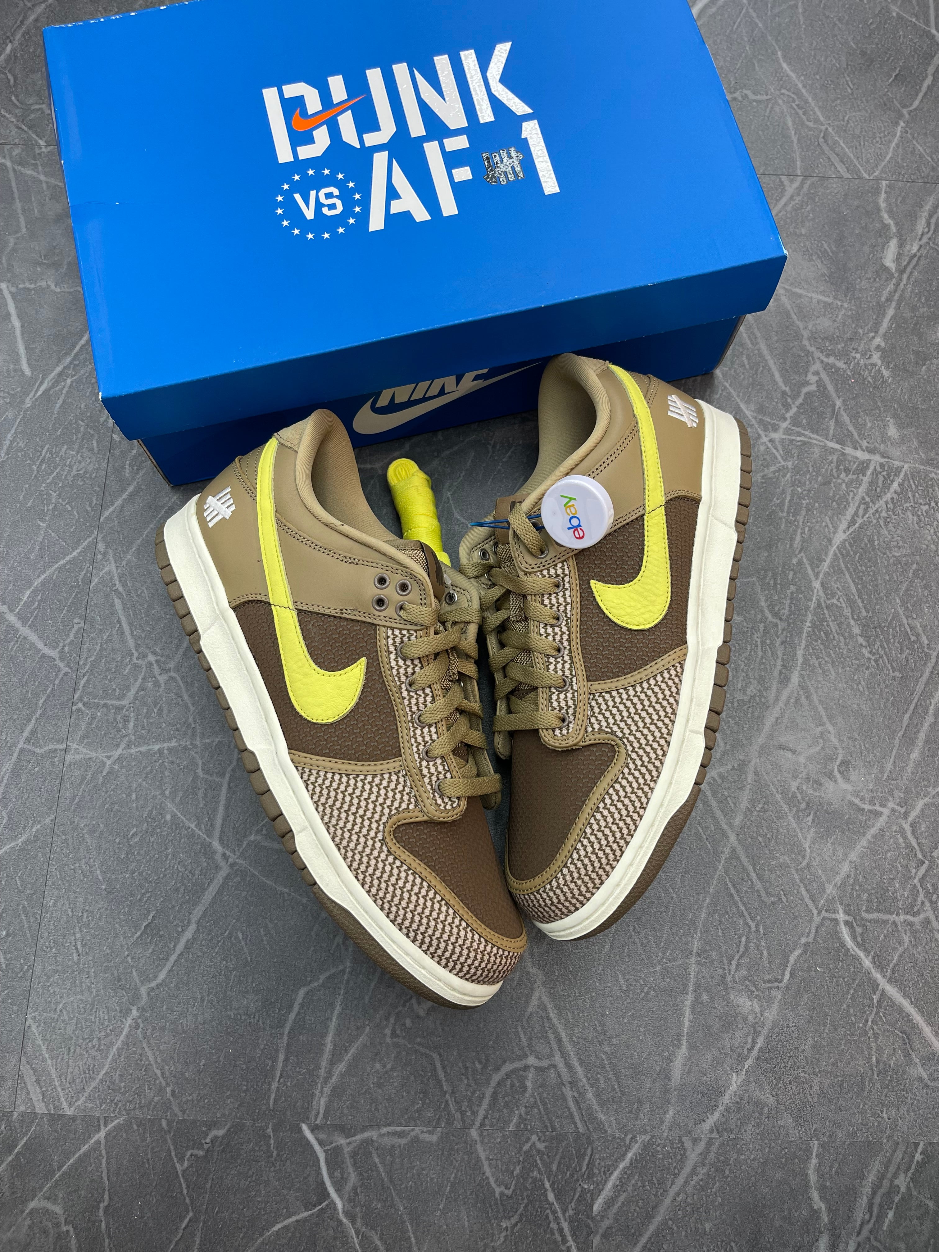 Nike Dunk Low x Undefeated “Canteen”