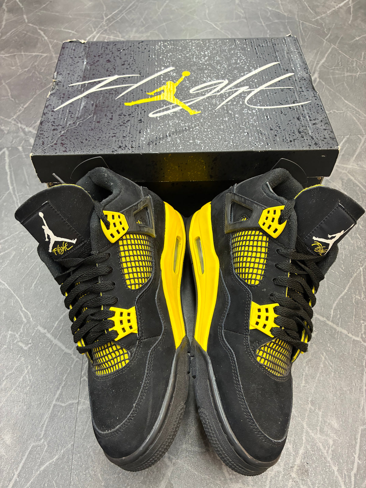 Jordan 4 “Thunder”