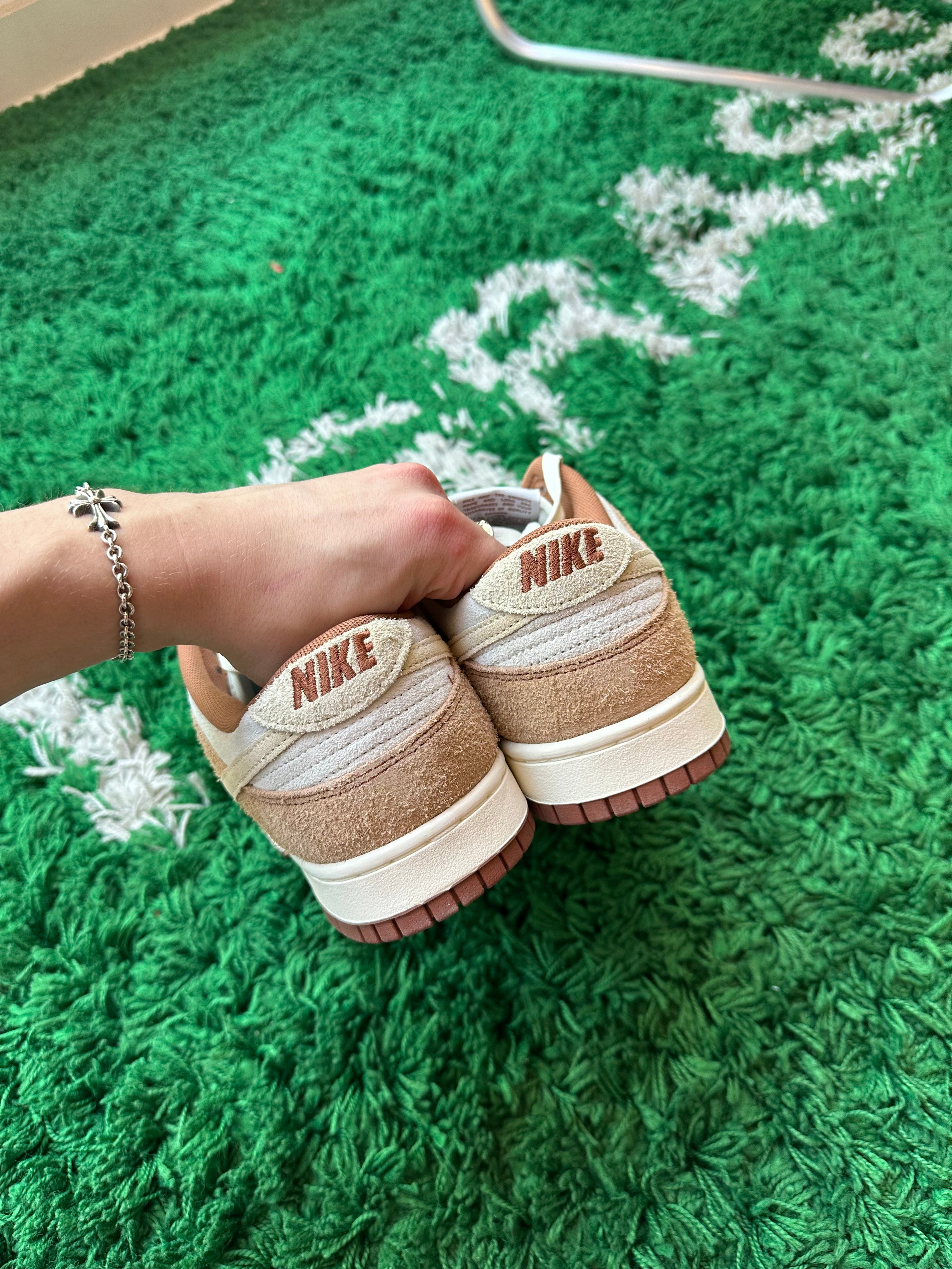 Nike Dunk Low “Medium Curry”