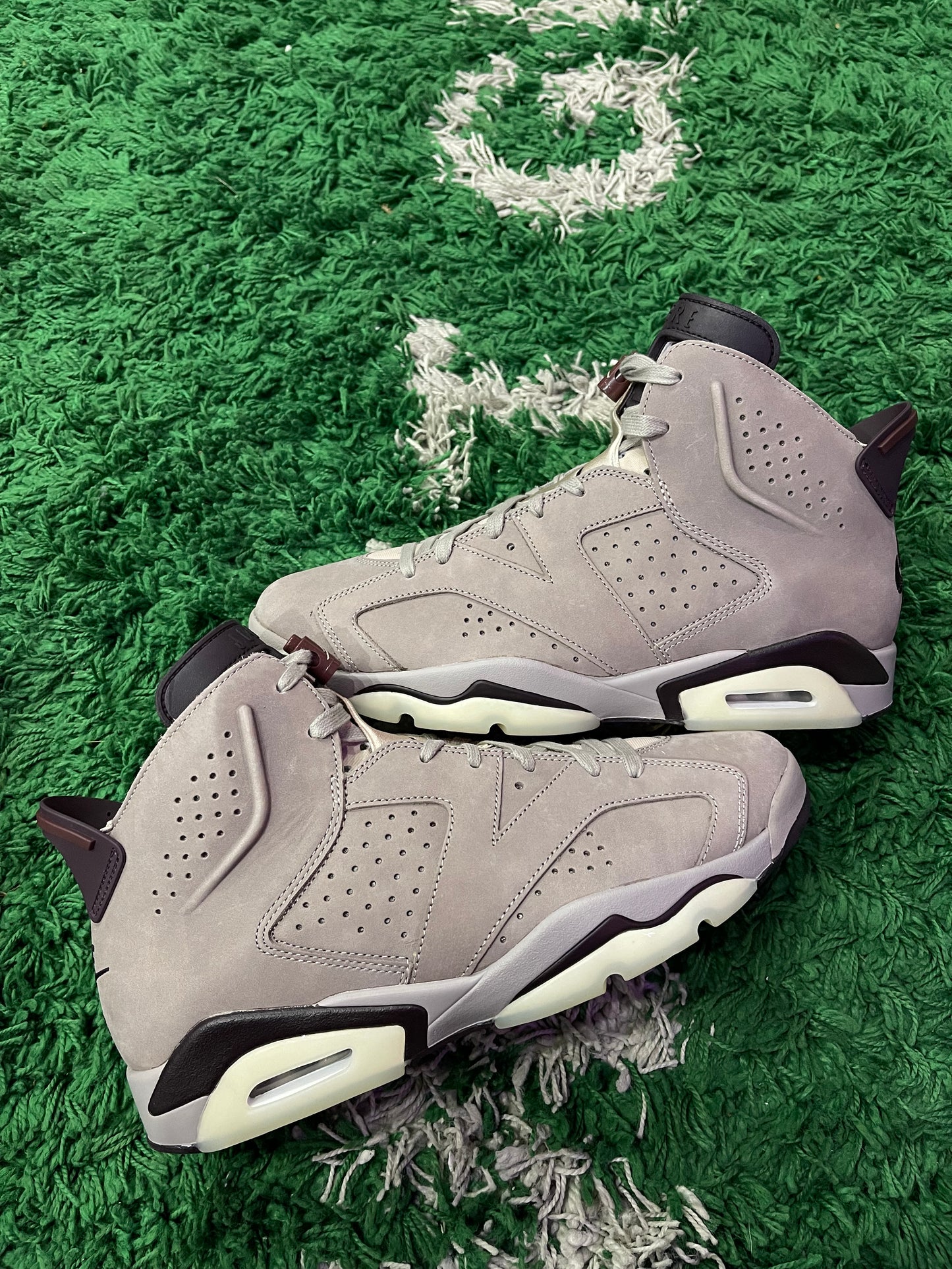 Jordan 6 x A Ma Maniere “Smokey Mauve”