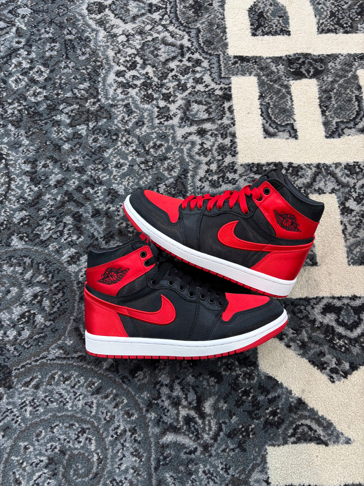 Jordan 1 Retro High OG Satin Bred (Women's)
